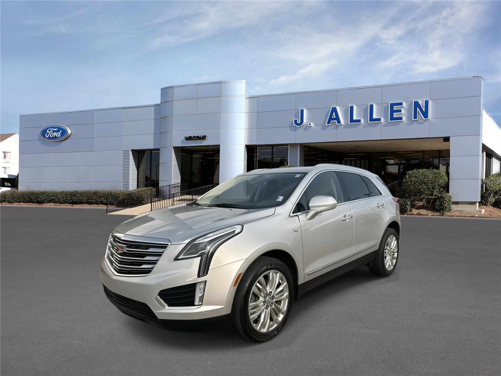 Radiant Silver Metallic 2018 Cadillac XT5 SUV / Crossover Front-Wheel Drive 8-Speed Automatic