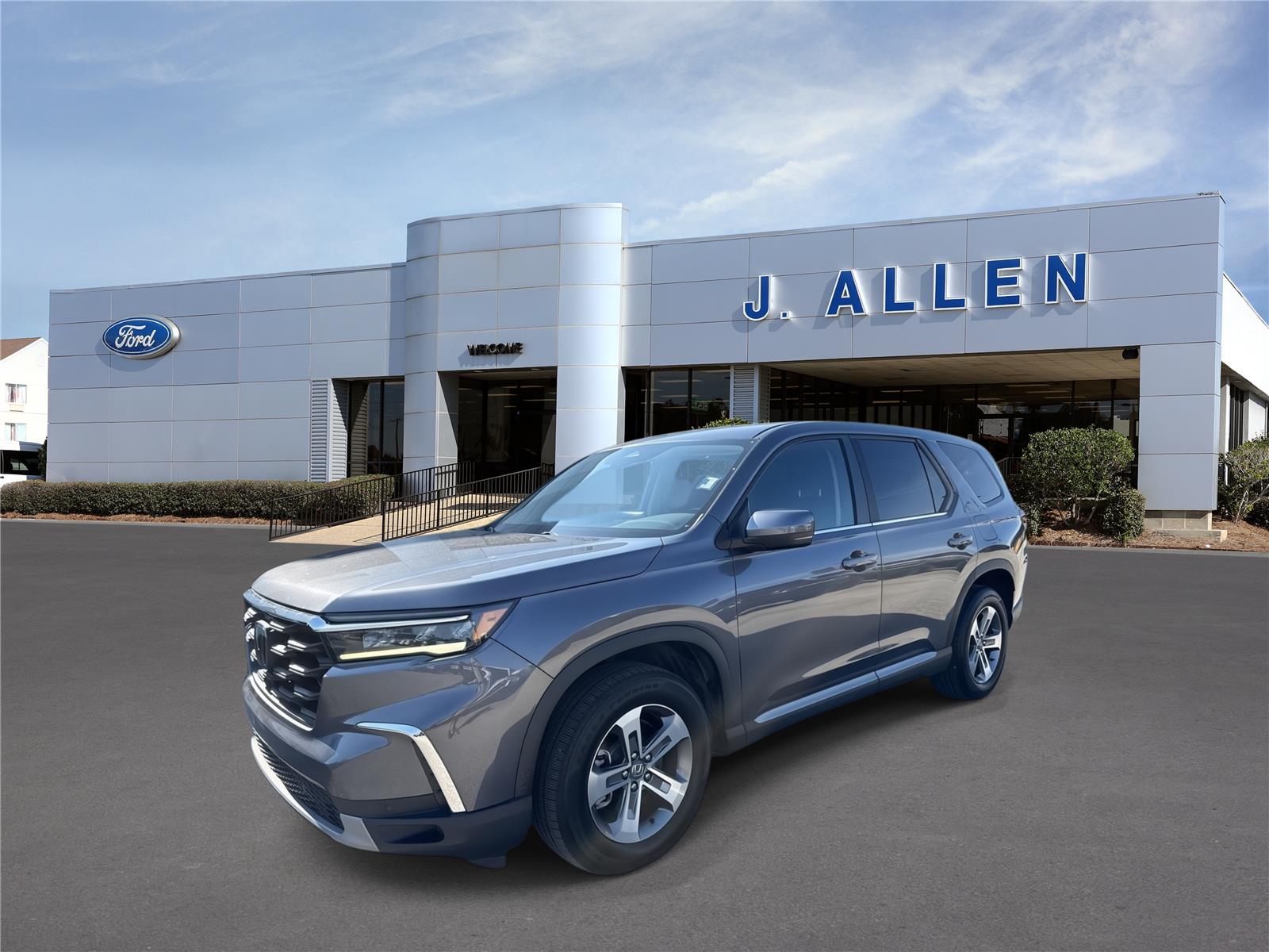 Gray (Modern Steel Metallic) 2023 Honda Pilot SUV / Crossover All-Wheel Drive Automatic