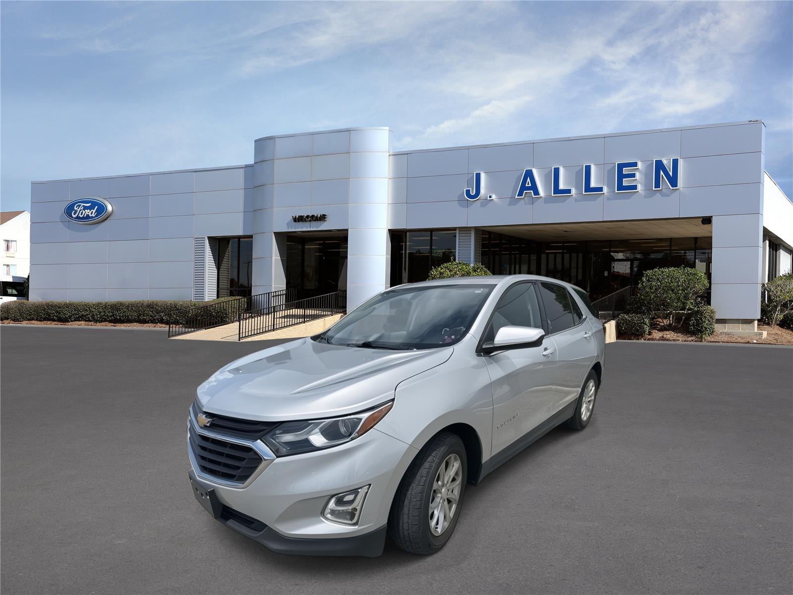 Silver Ice Metallic 2018 Chevrolet Equinox SUV / Crossover Front-Wheel Drive 6-Speed Automatic Overdrive