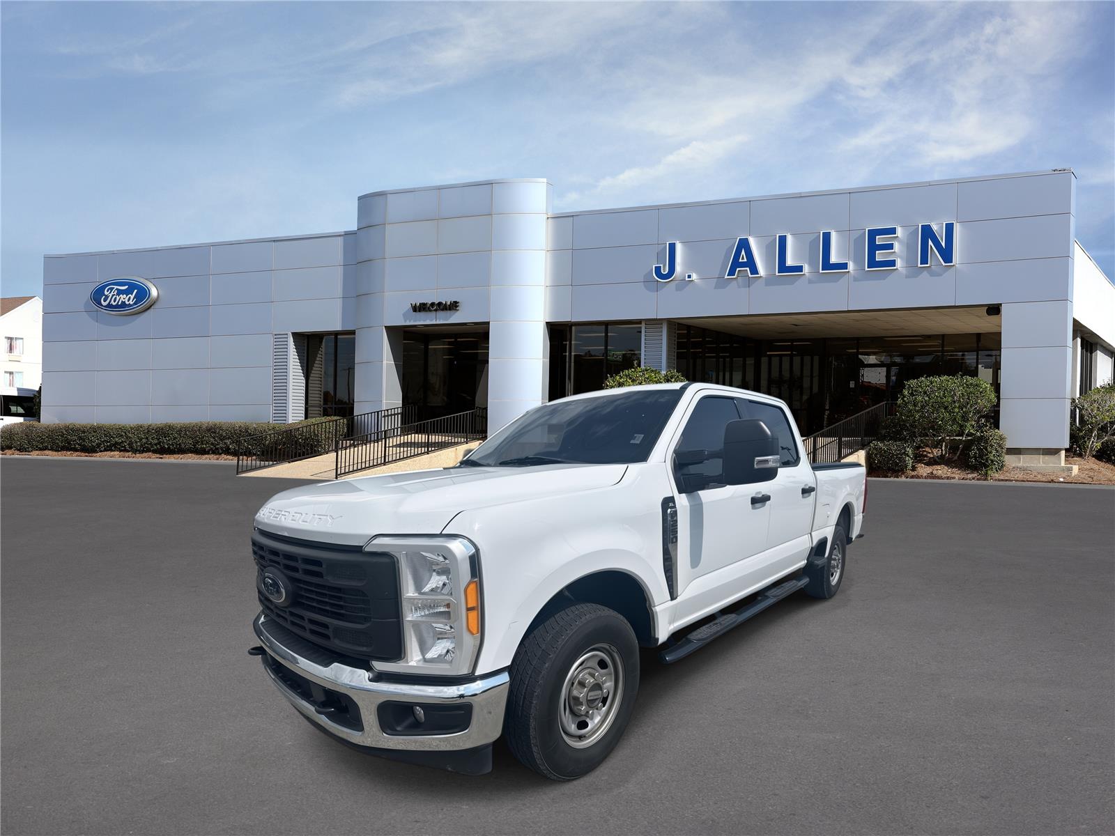 Oxford White 2023 Ford F-250 Super Duty Pickup Truck 4X2 Automatic