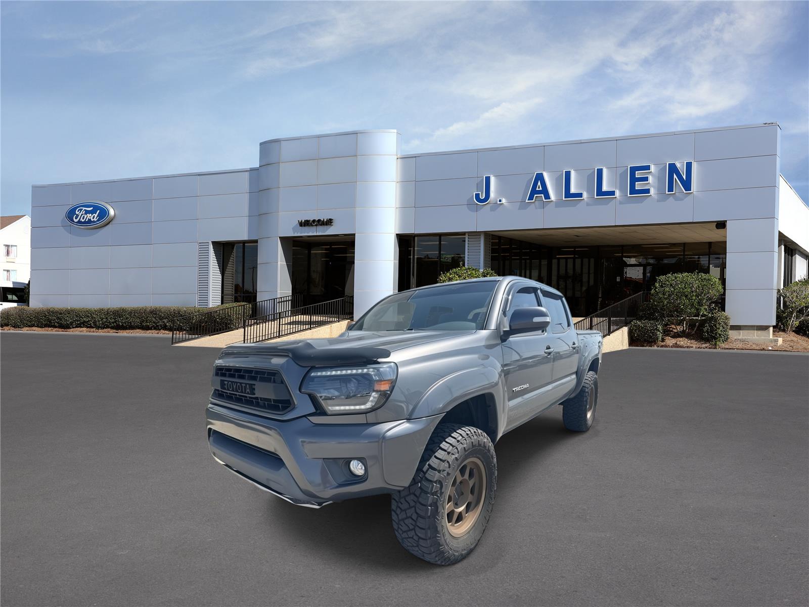 Magnetic Gray Metallic 2013 Toyota Tacoma Pickup Truck Four-Wheel Drive 5-Speed Automatic