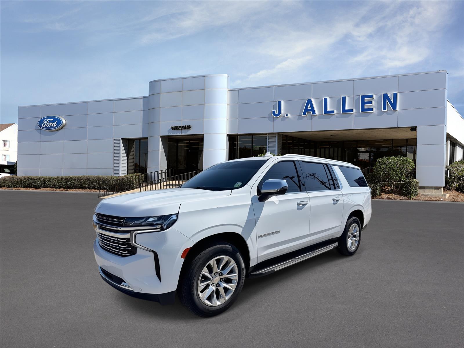 Summit White 2023 Chevrolet Suburban SUV / Crossover 4X2 Automatic