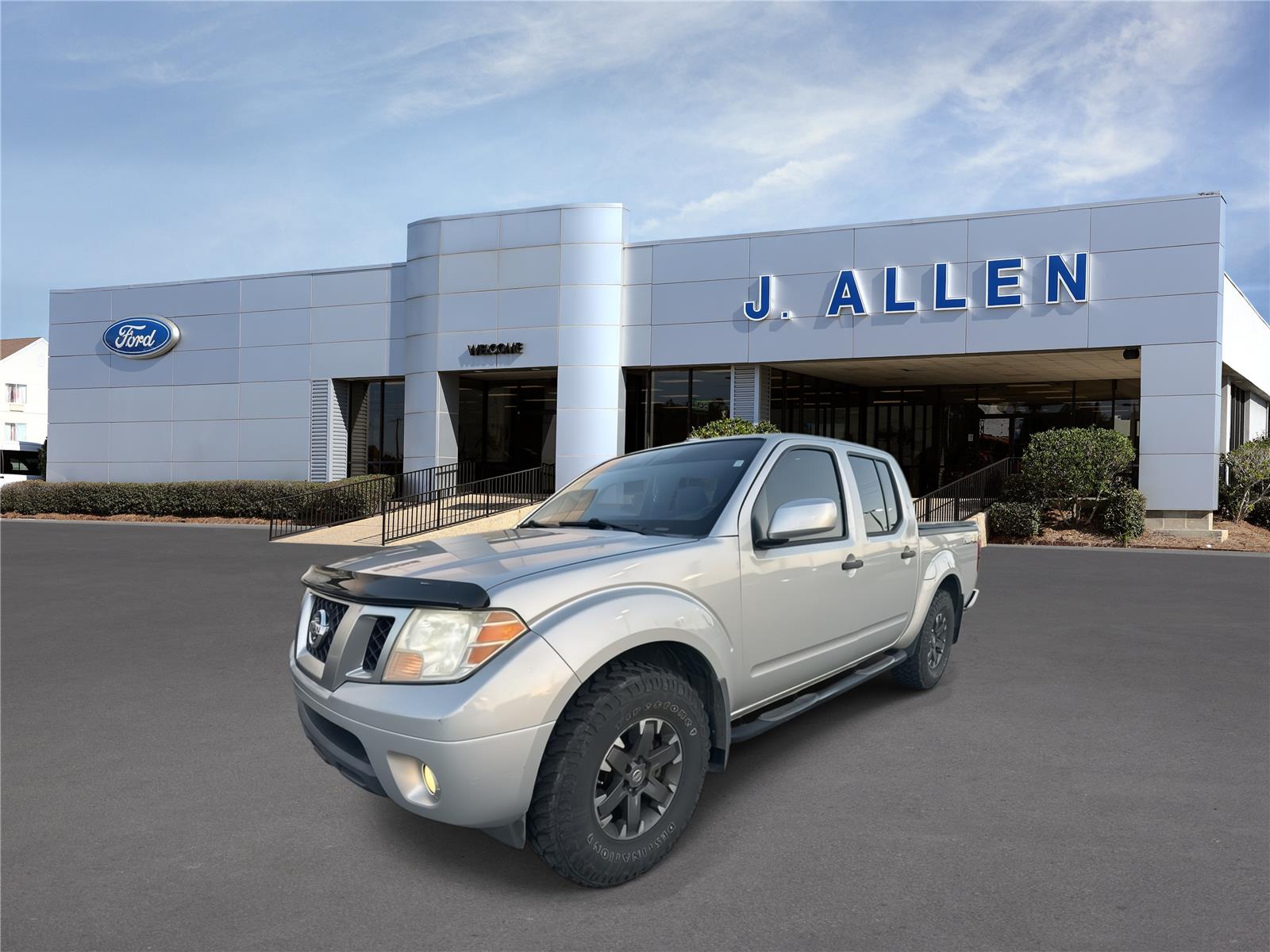 Brilliant Silver 2018 Nissan Frontier Pickup Truck Four-Wheel Drive Automatic