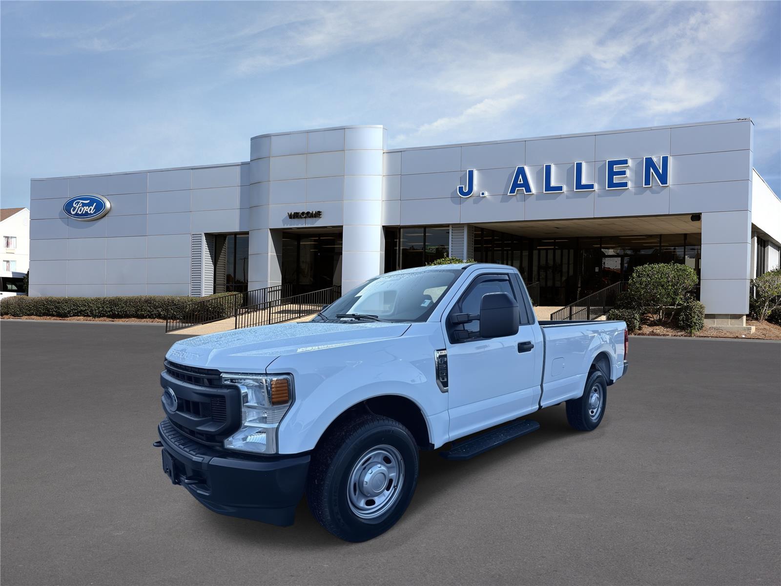 Oxford White 2022 Ford F-250 Super Duty Pickup Truck 4X2 6-Speed Automatic