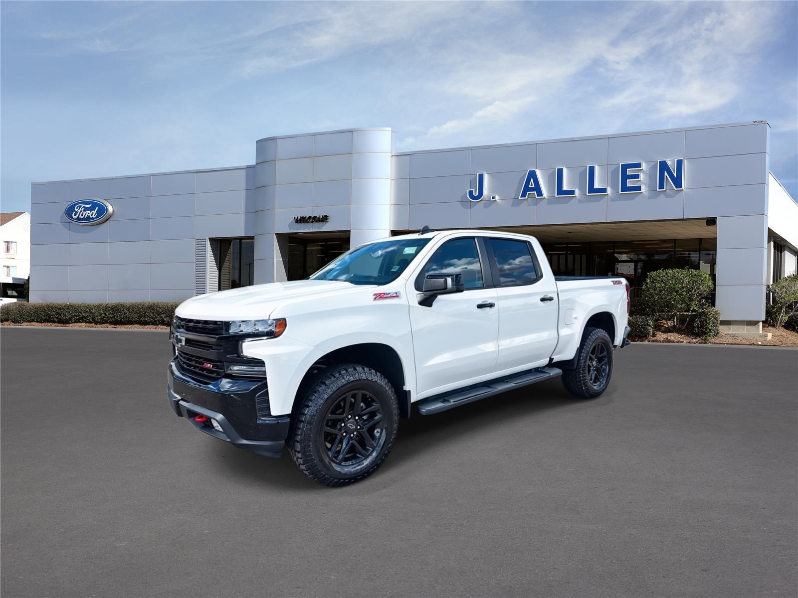Summit White 2022 Chevrolet Silverado 1500 Pickup Truck Four-Wheel Drive Automatic