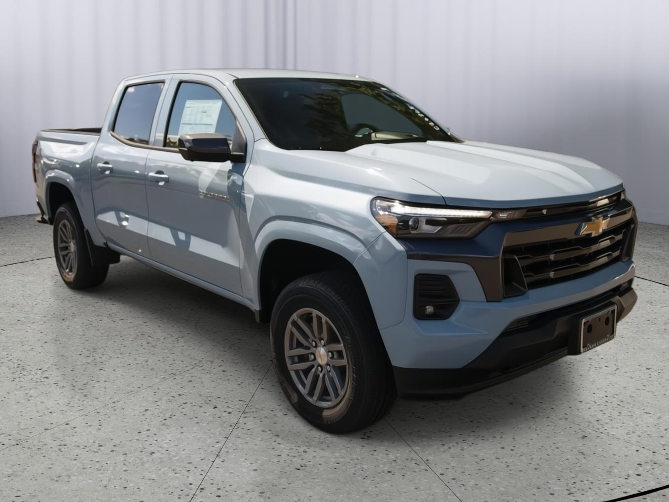 Snowdrift Metallic 2026 Chevrolet Colorado Pickup Truck Four-Wheel Drive 8-Speed Automatic