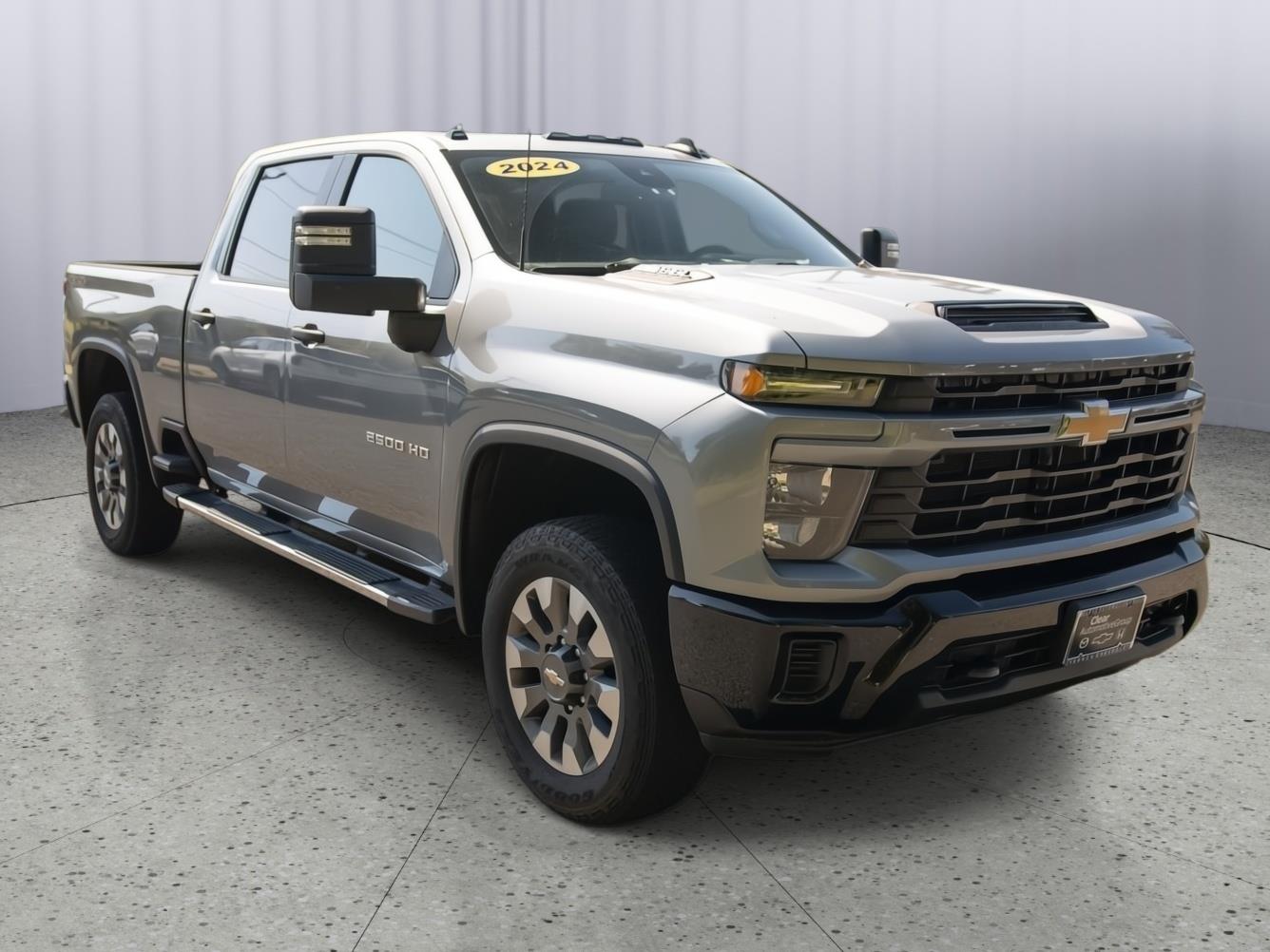 Sterling Gray Metallic 2024 Chevrolet Silverado 2500HD Pickup Truck Four-Wheel Drive Automatic