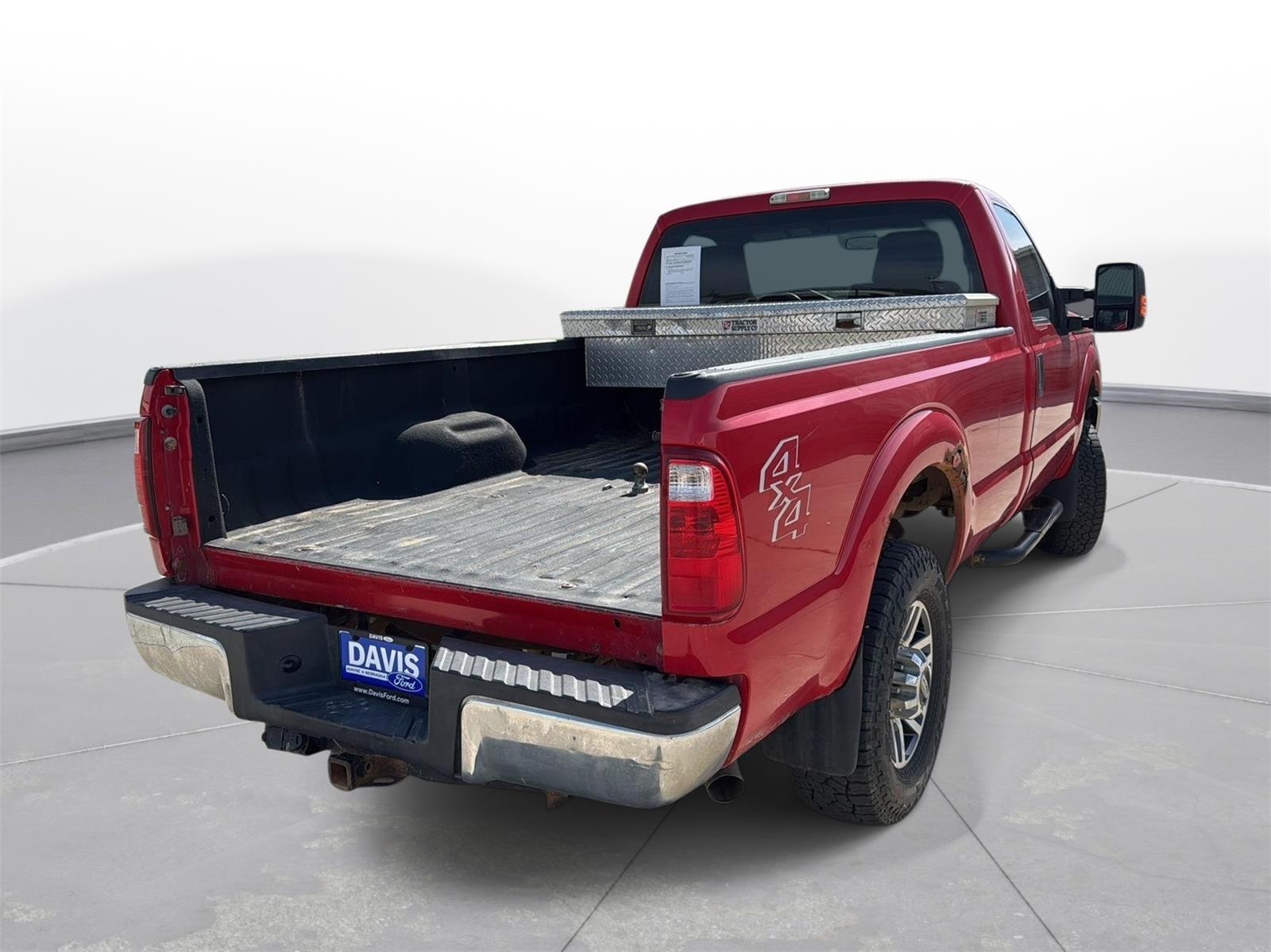 View vehicle photo 4