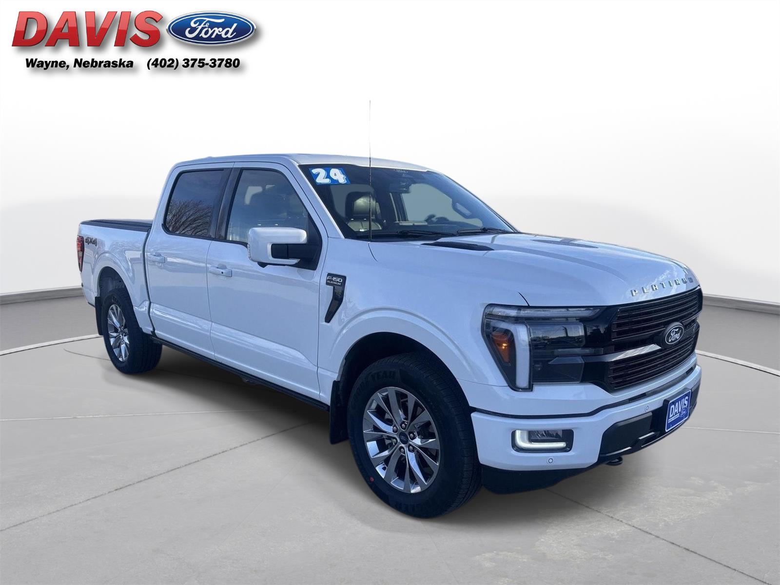 Star White Metallic Tri-Coat 2024 Ford F-150 Platinum SuperCrew 4WD Pickup Truck Four-Wheel Drive Automatic