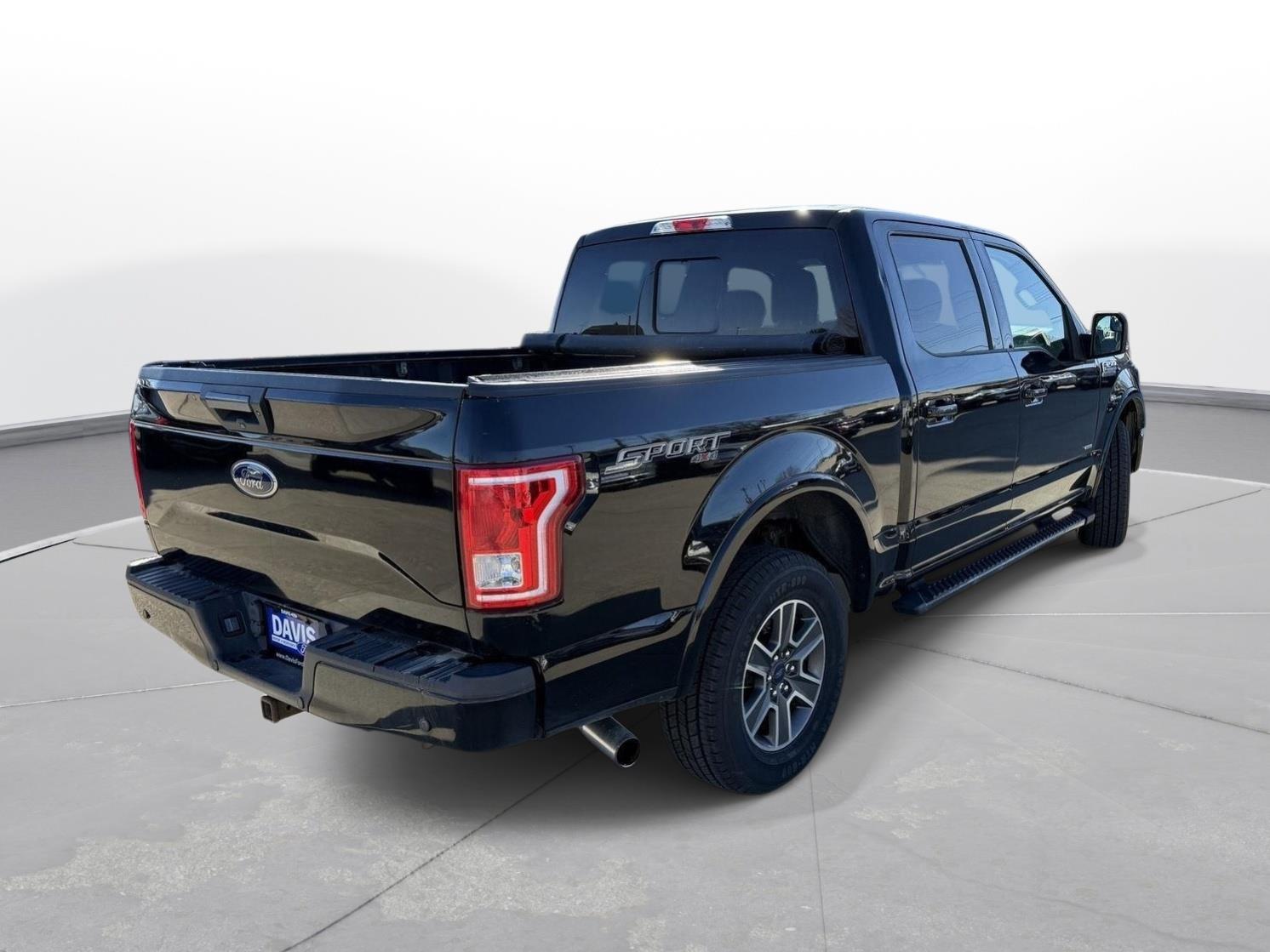 View vehicle photo 3