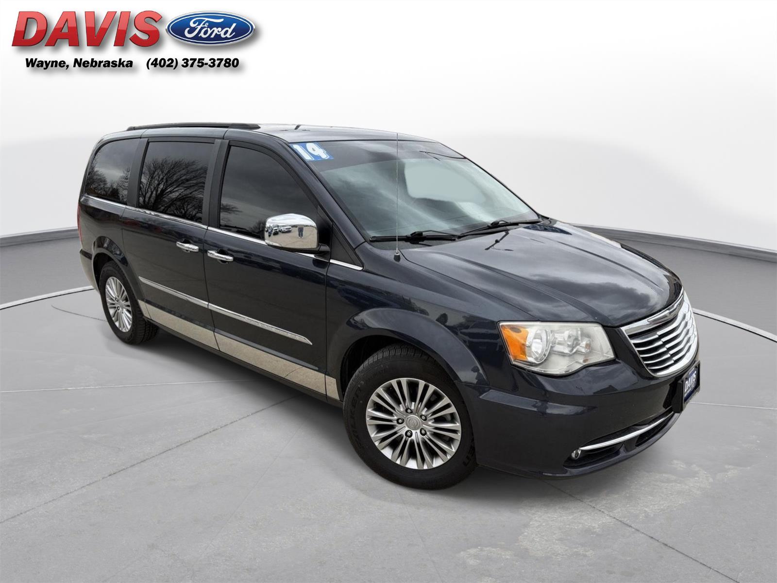 2014 Chrysler Town & Country Touring-L FWD