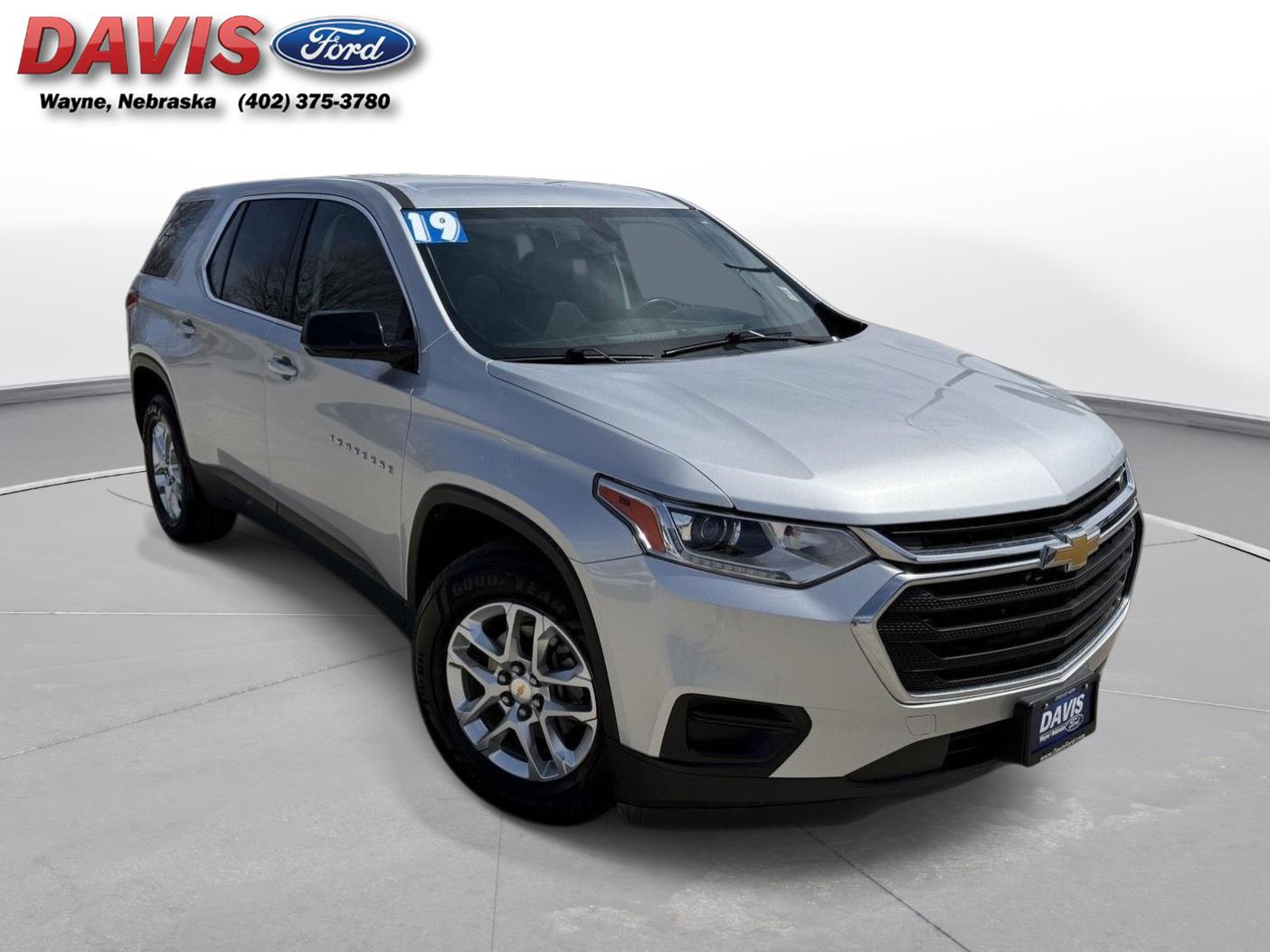 Silver Ice Metallic 2019 Chevrolet Traverse LS AWD SUV / Crossover Four-Wheel Drive 9-Speed Automatic