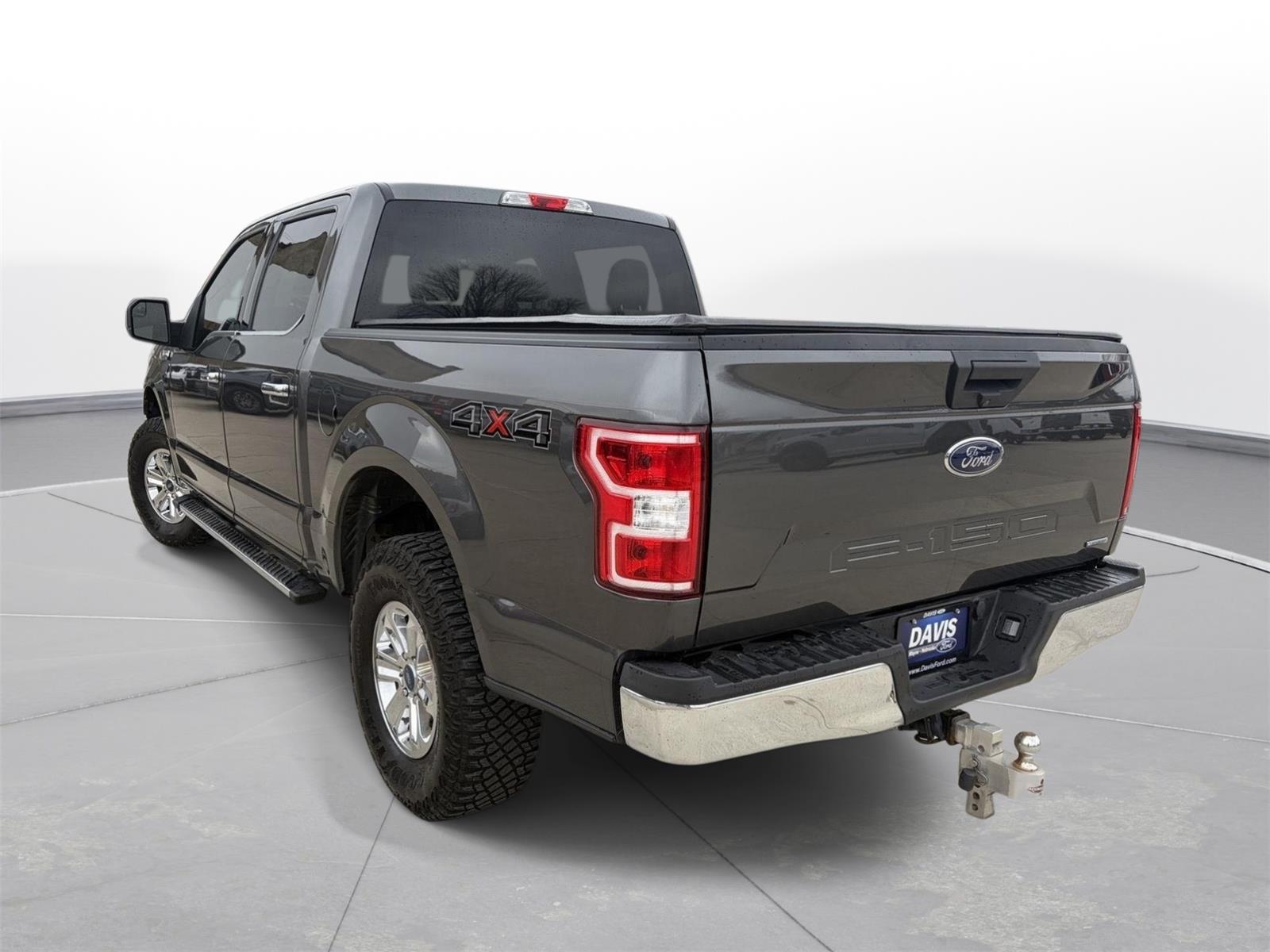View vehicle photo 5