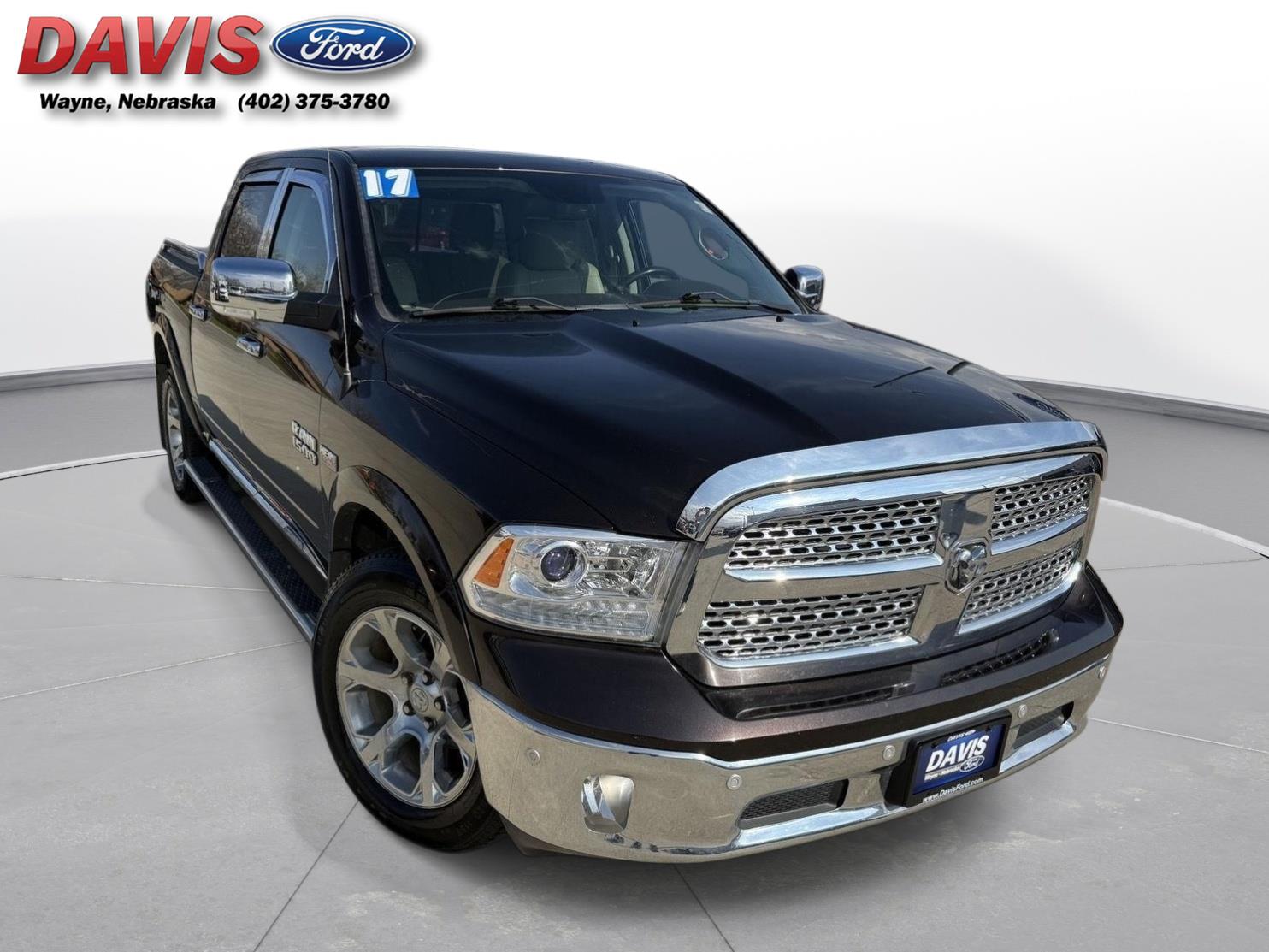 2017 RAM 1500 Laramie Crew Cab 4WD