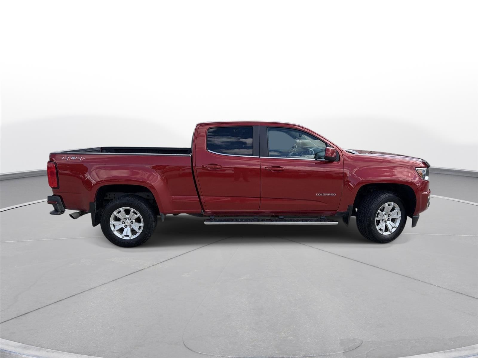 View vehicle photo 2