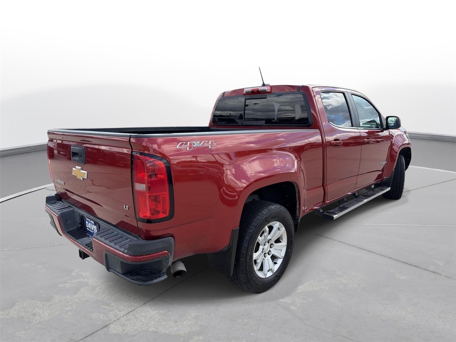 View vehicle photo 3