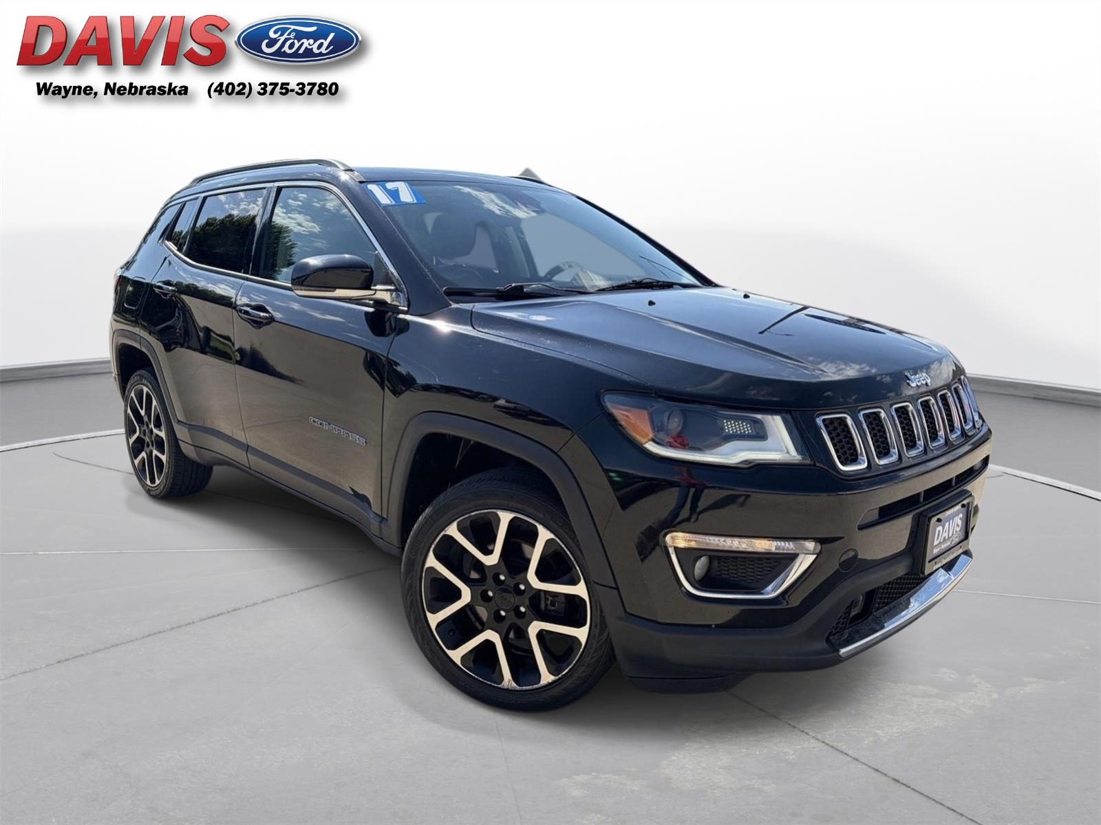 Diamond Black Crystal Pearlcoat 2017 Jeep Compass SUV / Crossover Four-Wheel Drive 9-Speed Automatic