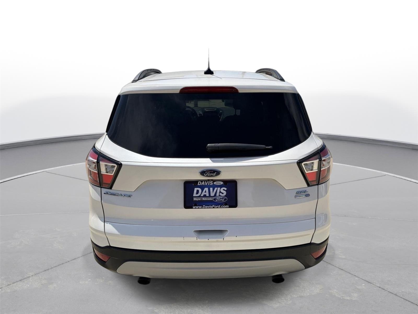 View vehicle photo 4