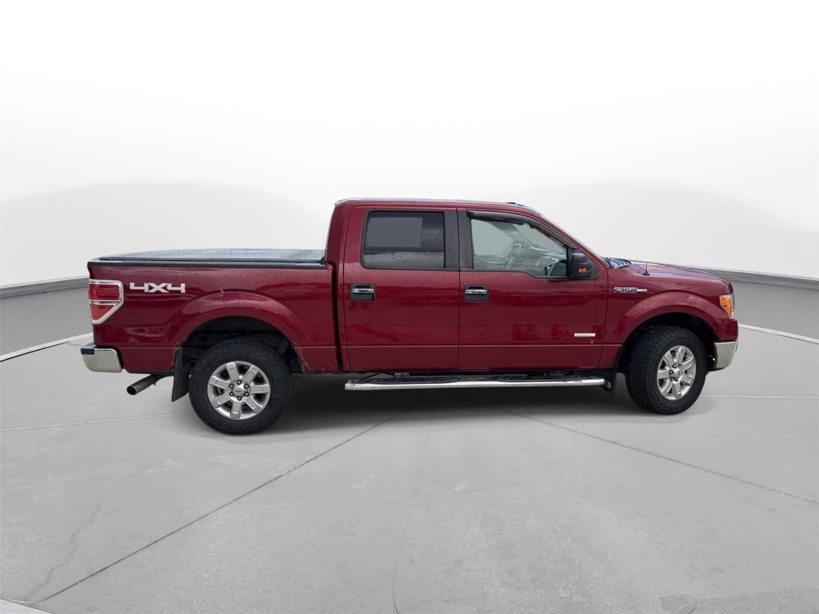 View vehicle photo 2