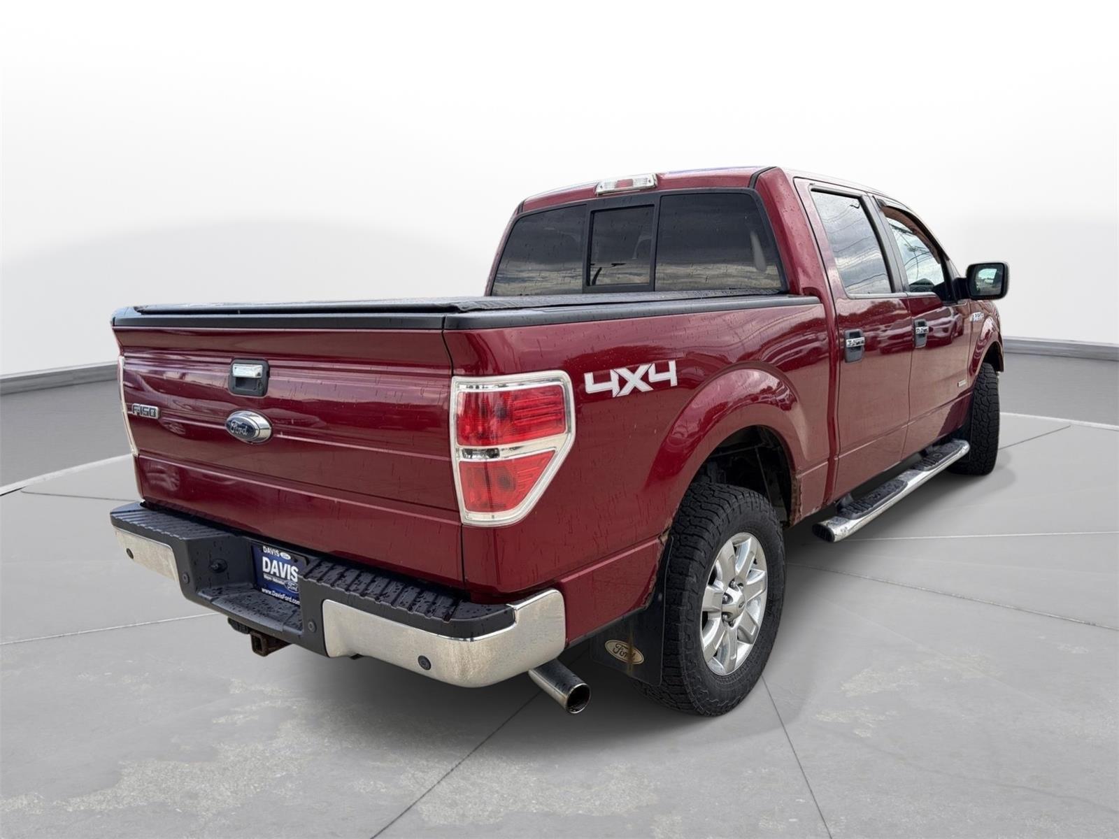 View vehicle photo 3