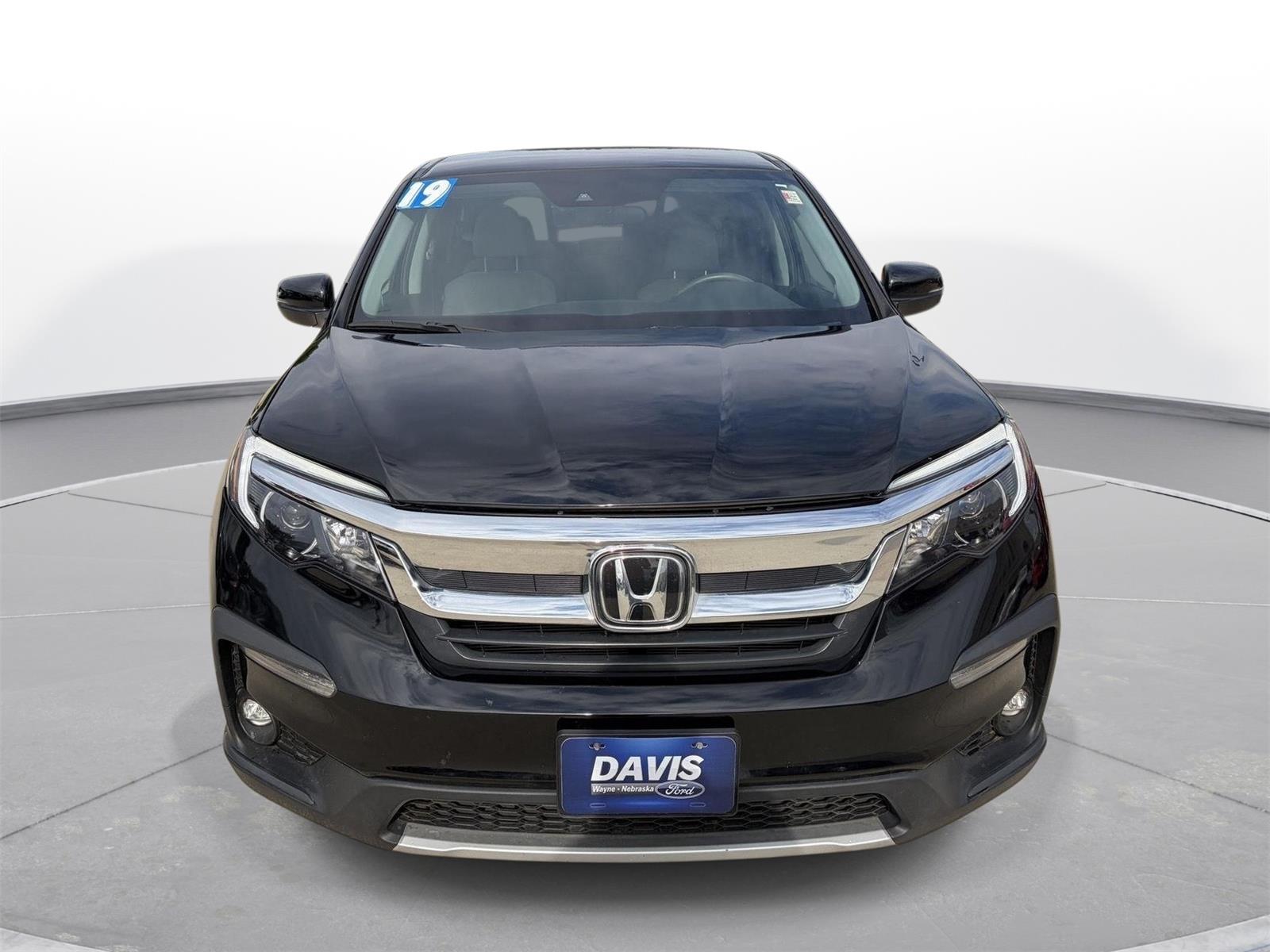 View vehicle photo 7