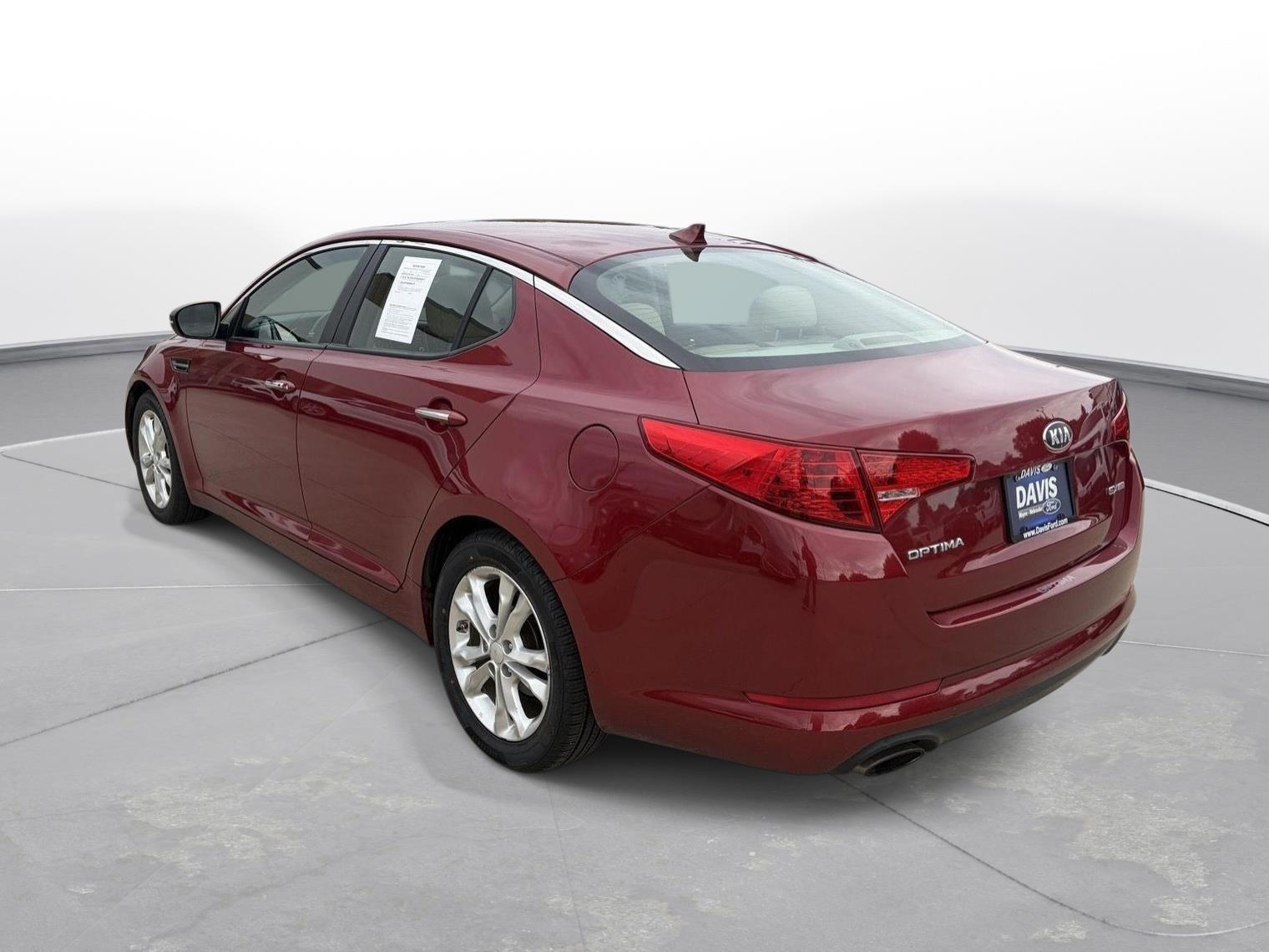 View vehicle photo 5