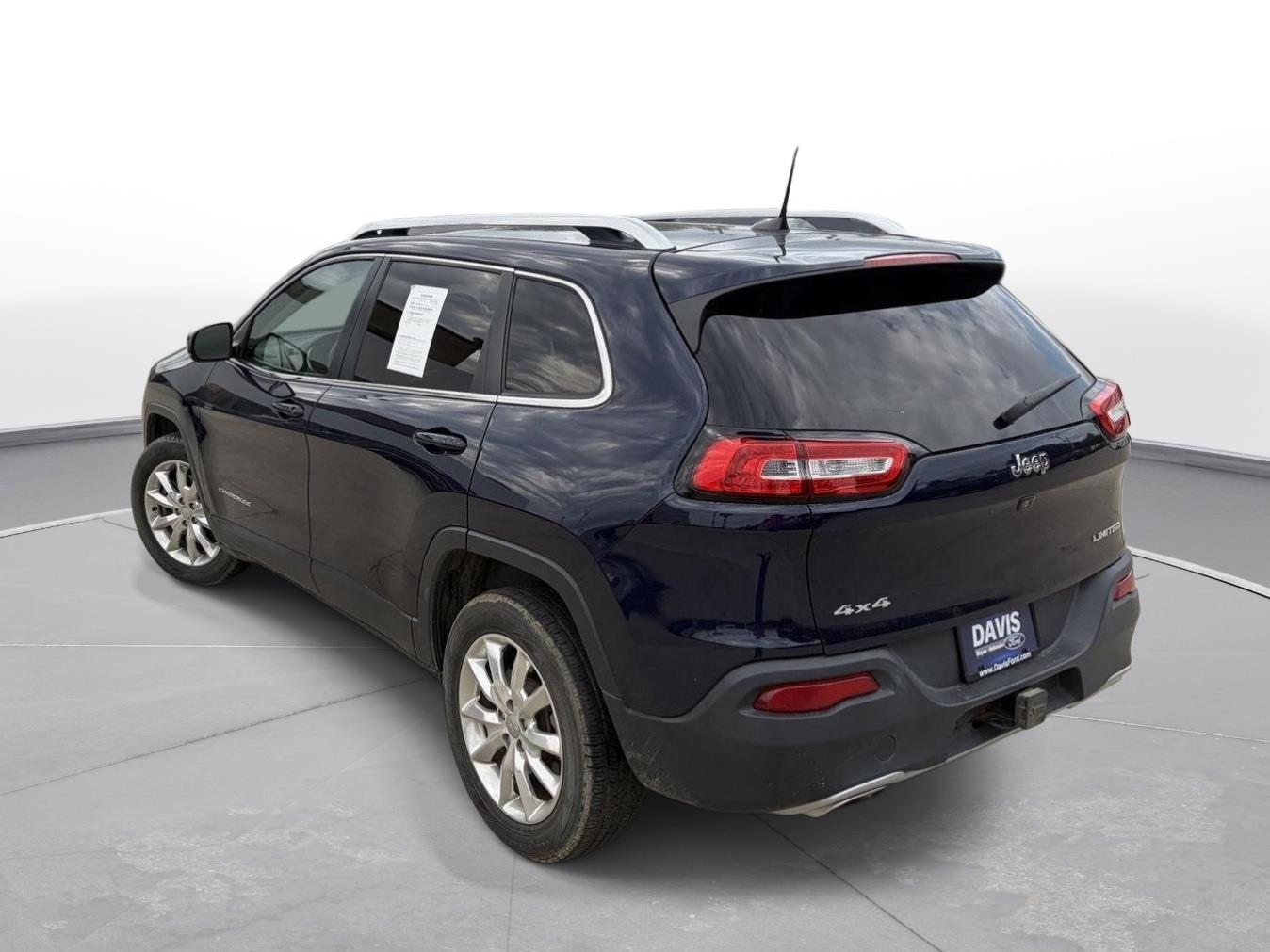 View vehicle photo 5