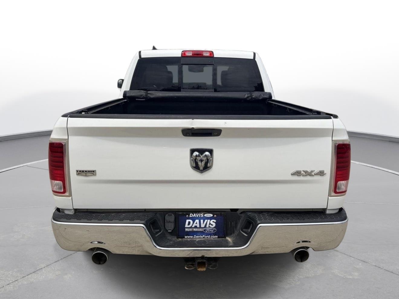 View vehicle photo 4