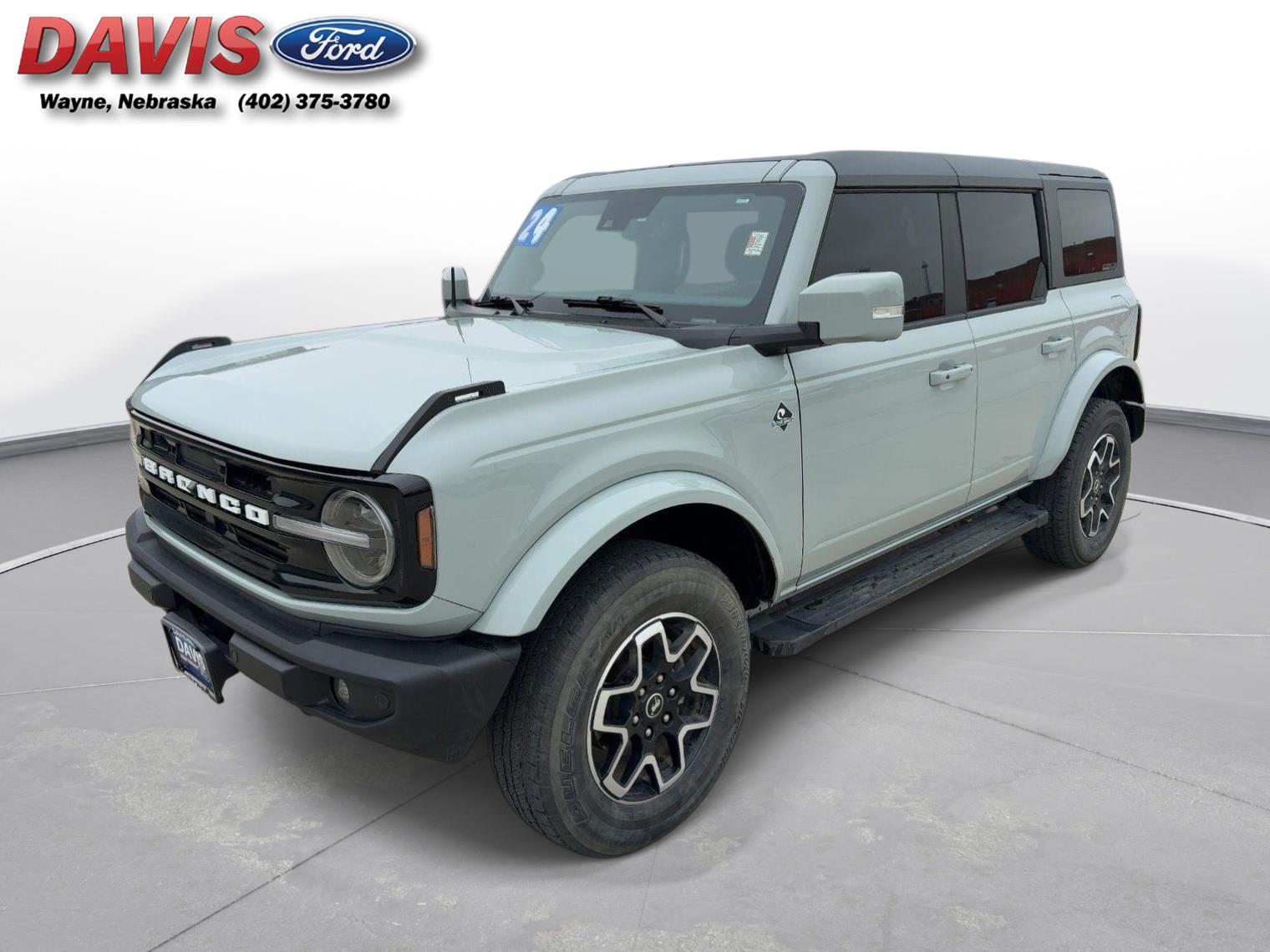  2024 Ford Bronco Outer Banks 4-Door 4WD   
