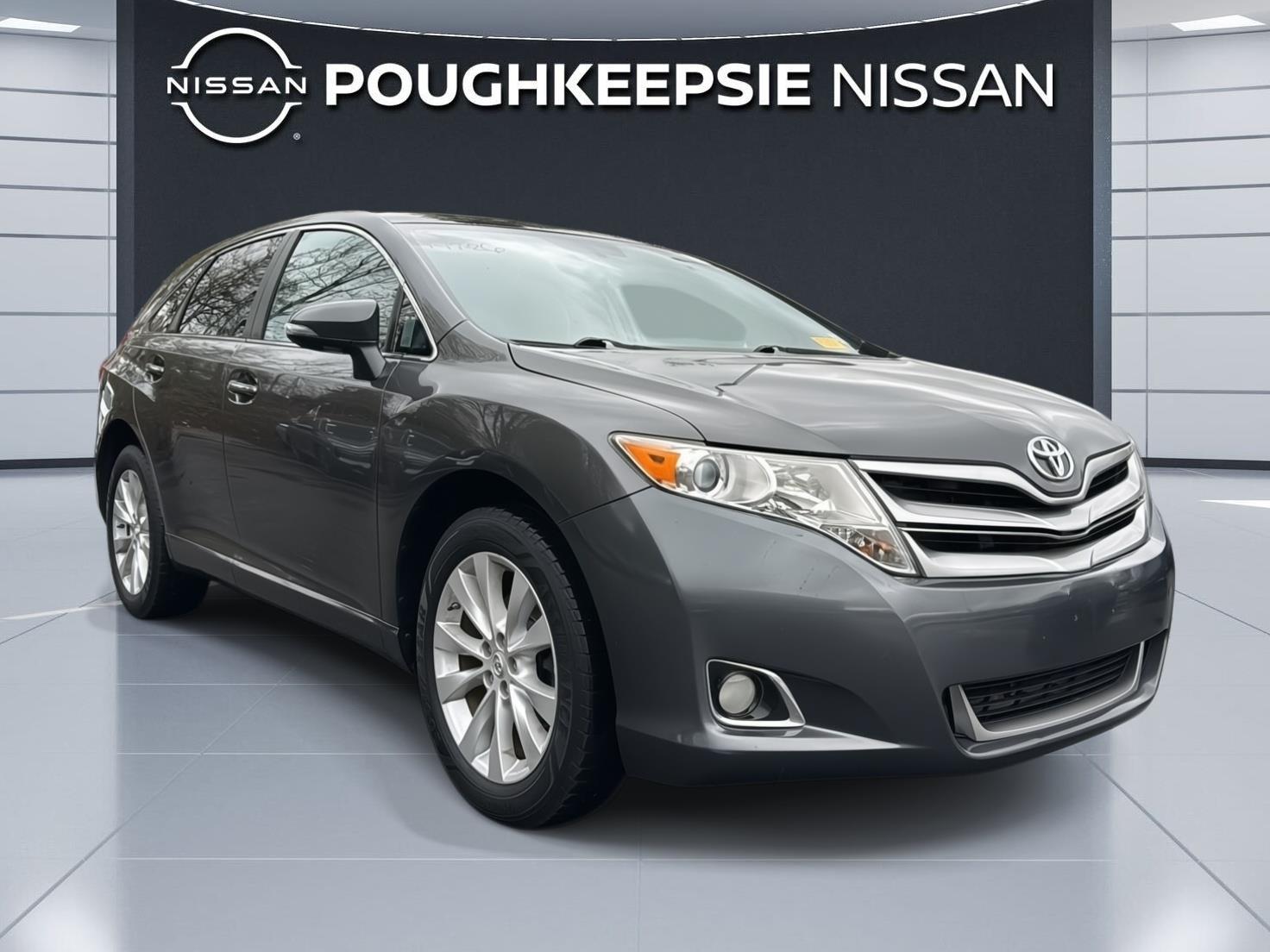 Magnetic Gray Metallic 2014 Toyota Venza XLE AWD SUV / Crossover All-Wheel Drive 6-Speed Automatic