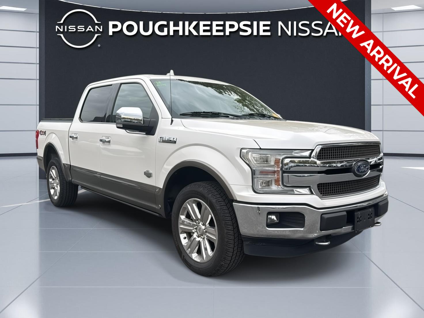 White Platinum Metallic Tri-Coat/Stone Gray 2019 Ford F-150 King Ranch SuperCrew 4WD Pickup Truck Four-Wheel Drive Automatic