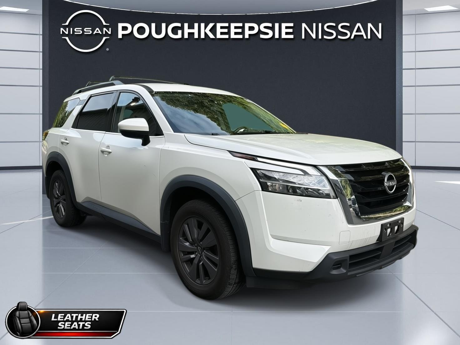 2022 Nissan Pathfinder Blanco (Pearl White Tricoat) SUV/Crossover Tracción en las cuatro ruedas Automática