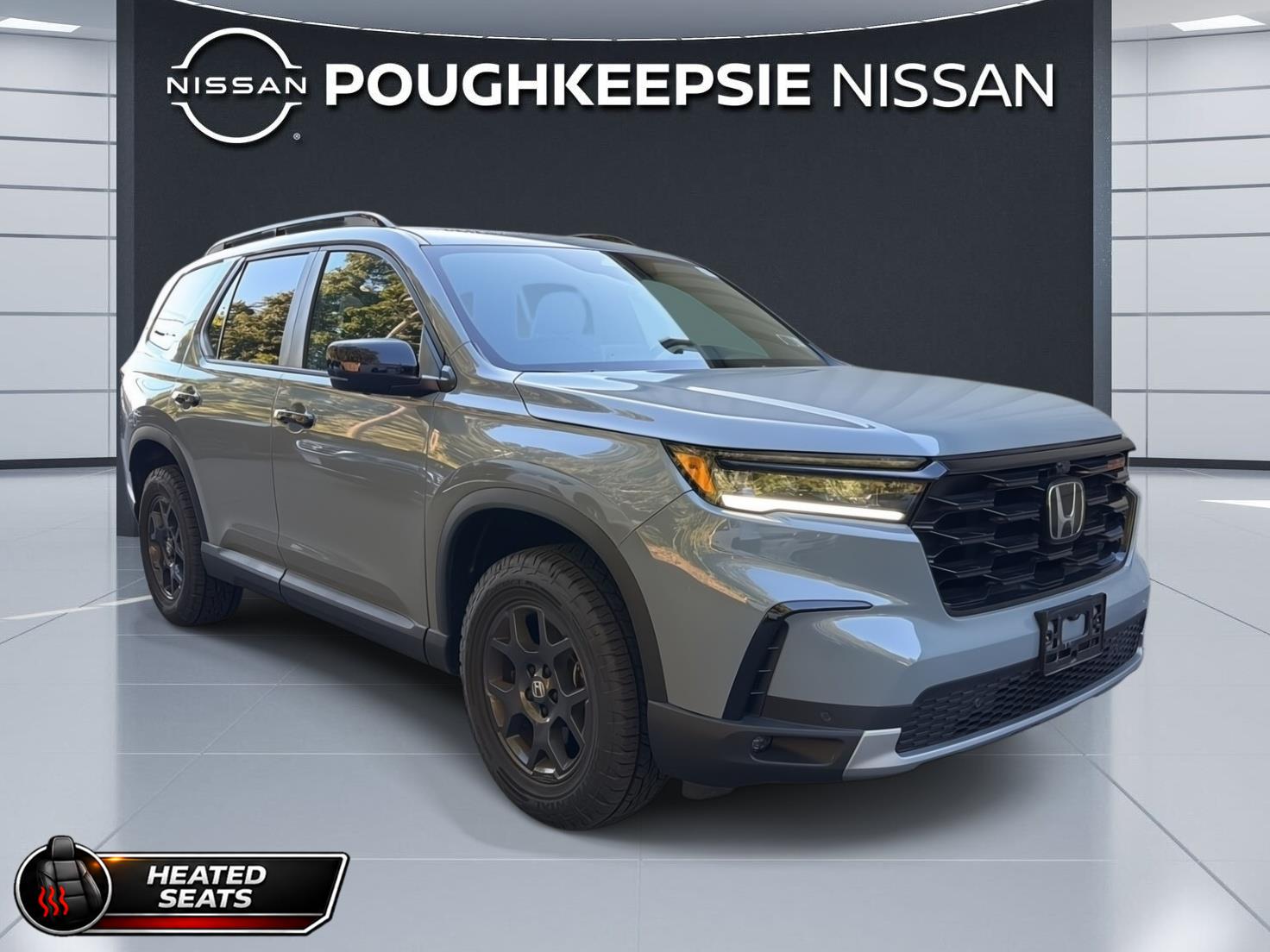 Sonic Gray Pearl 2025 Honda Pilot SUV / Crossover All-Wheel Drive Automatic