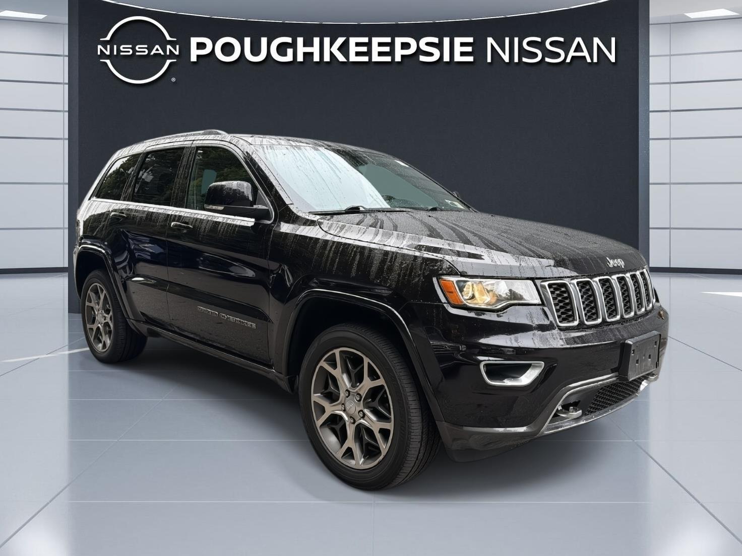Red (Sangria Metallic Clearcoat) 2018 Jeep Grand Cherokee SUV / Crossover Four-Wheel Drive 8-Speed Automatic