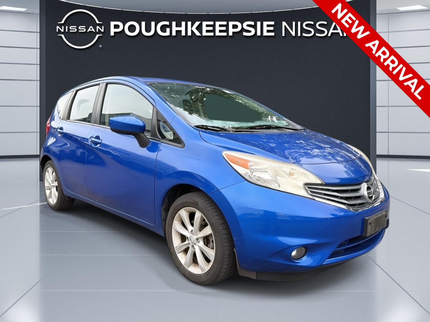 Metallic Blue 2015 Nissan Versa Note Hatchback Front-Wheel Drive Continuously Variable Transmission