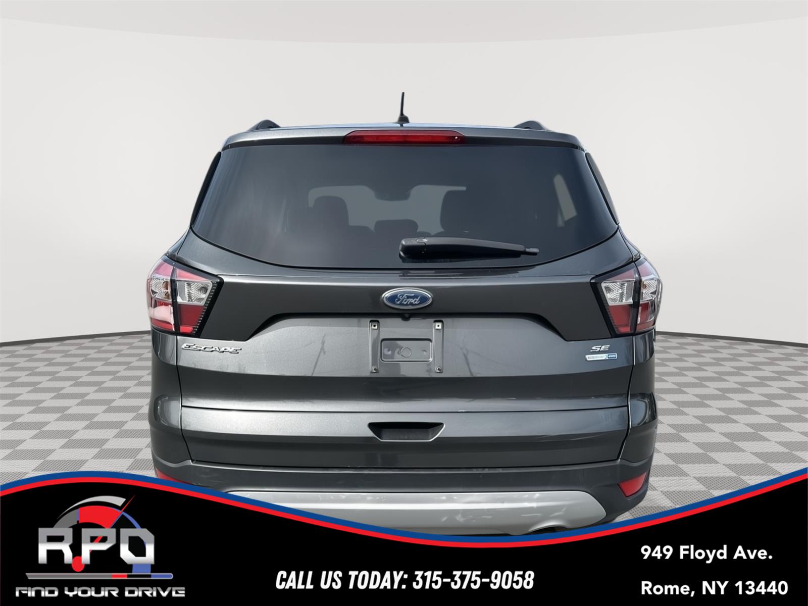 View vehicle photo 4