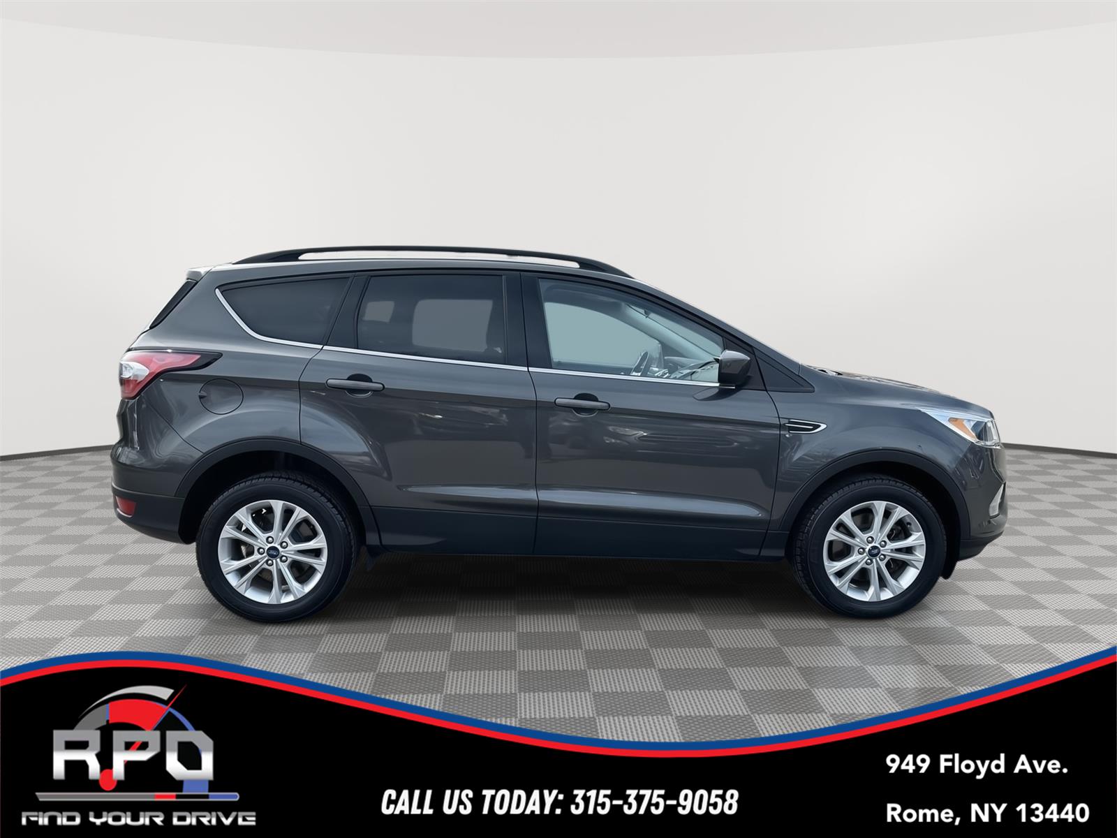 View vehicle photo 6