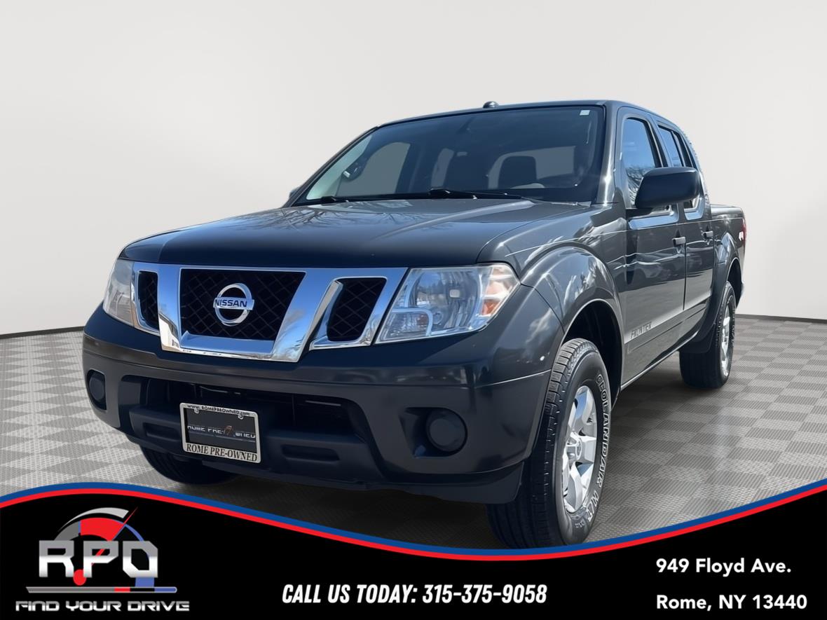Night Armor 2013 Nissan Frontier SV Crew Cab 4WD Pickup Truck Four-Wheel Drive Automatic