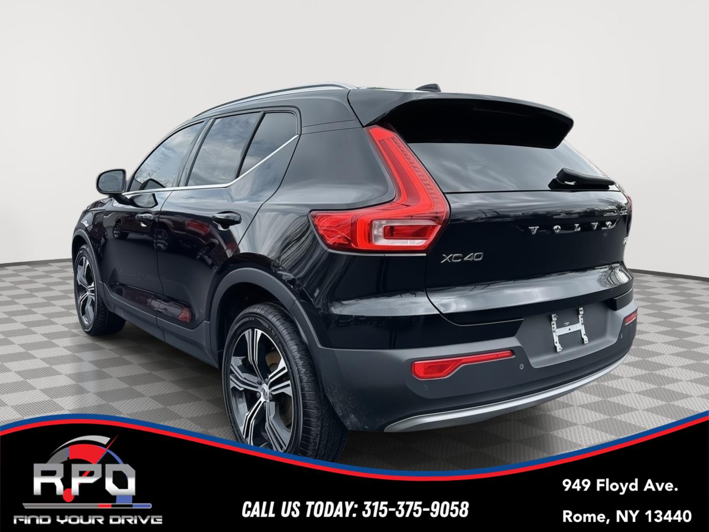 View vehicle photo 3