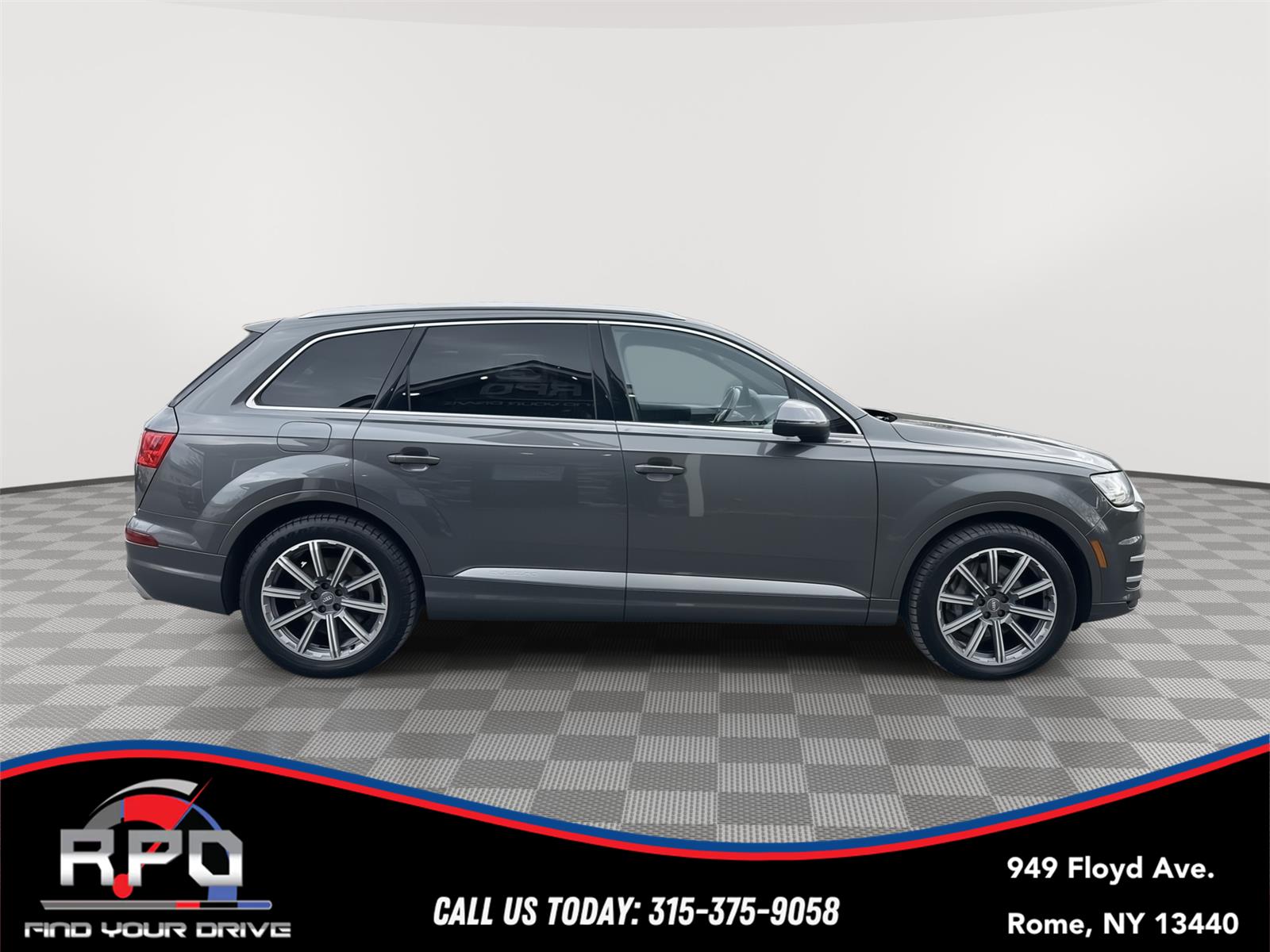 View vehicle photo 6