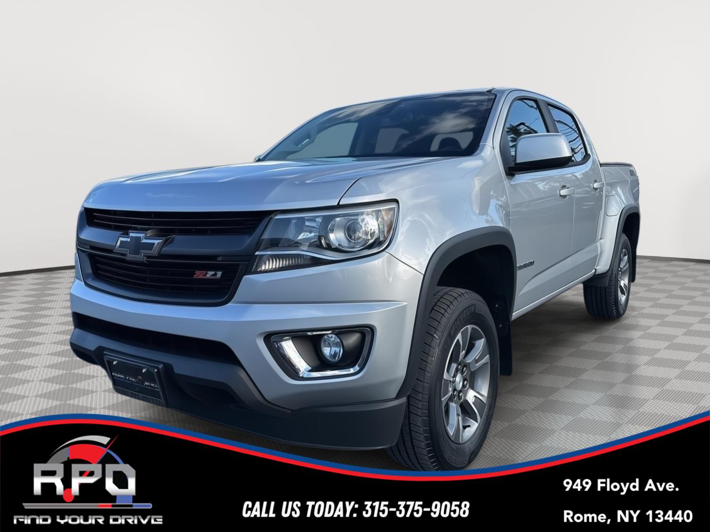 Silver Ice Metallic 2018 Chevrolet Colorado Z71 Crew Cab 4WD Pickup Truck Four-Wheel Drive 8-Speed Automatic