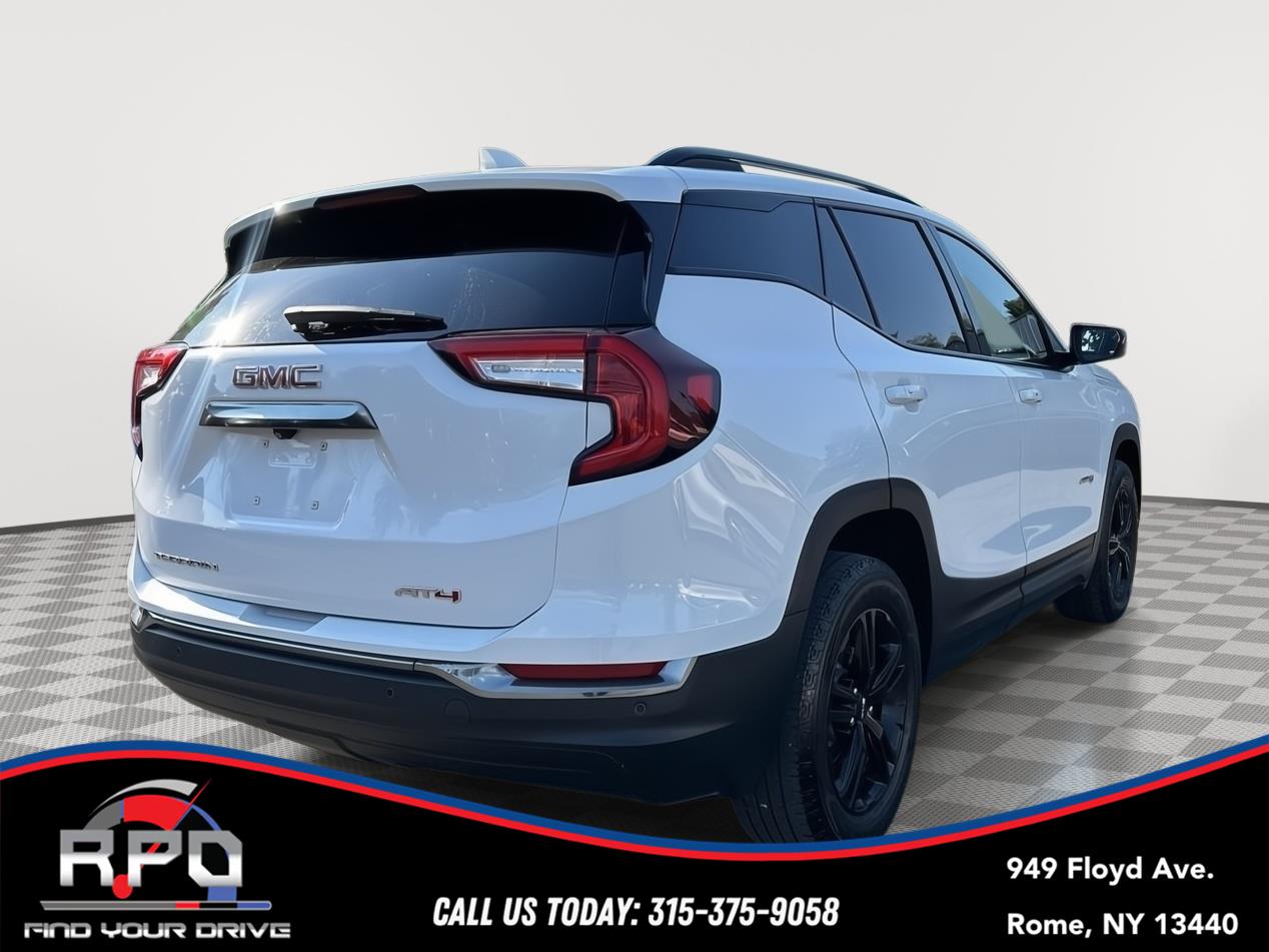 View vehicle photo 5
