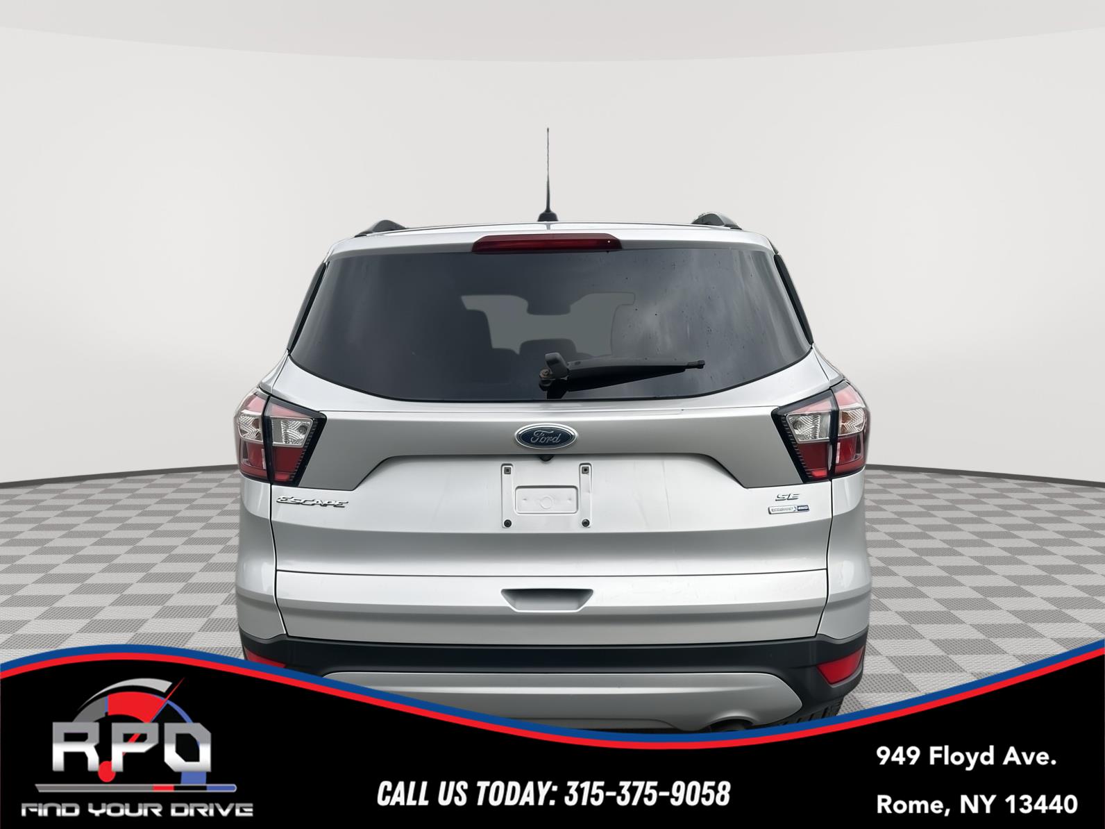 View vehicle photo 4