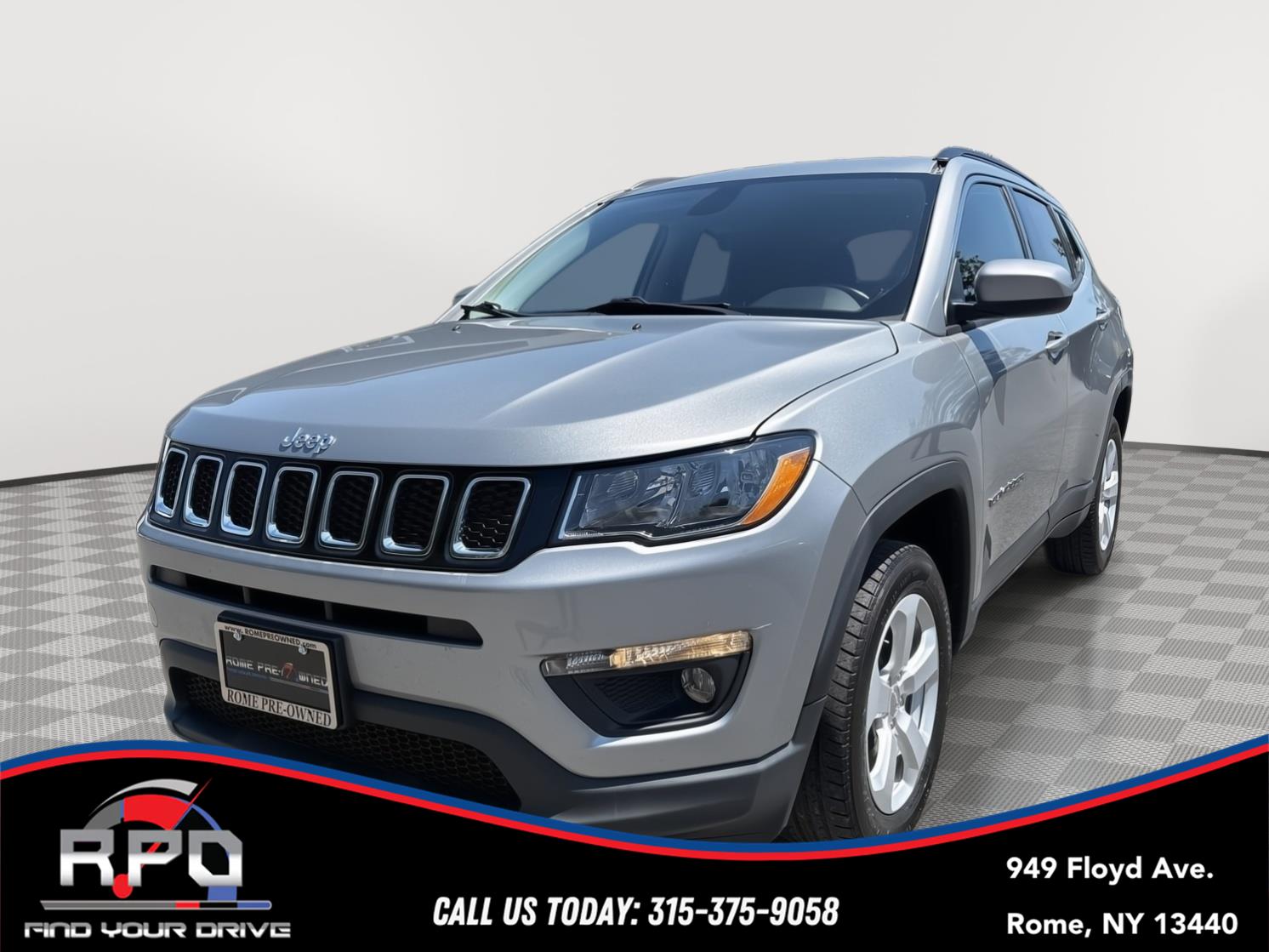 Gray (Granite Crystal Metallic Clearcoat) 2020 Jeep Compass Latitude 4WD SUV / Crossover Four-Wheel Drive 9-Speed Automatic