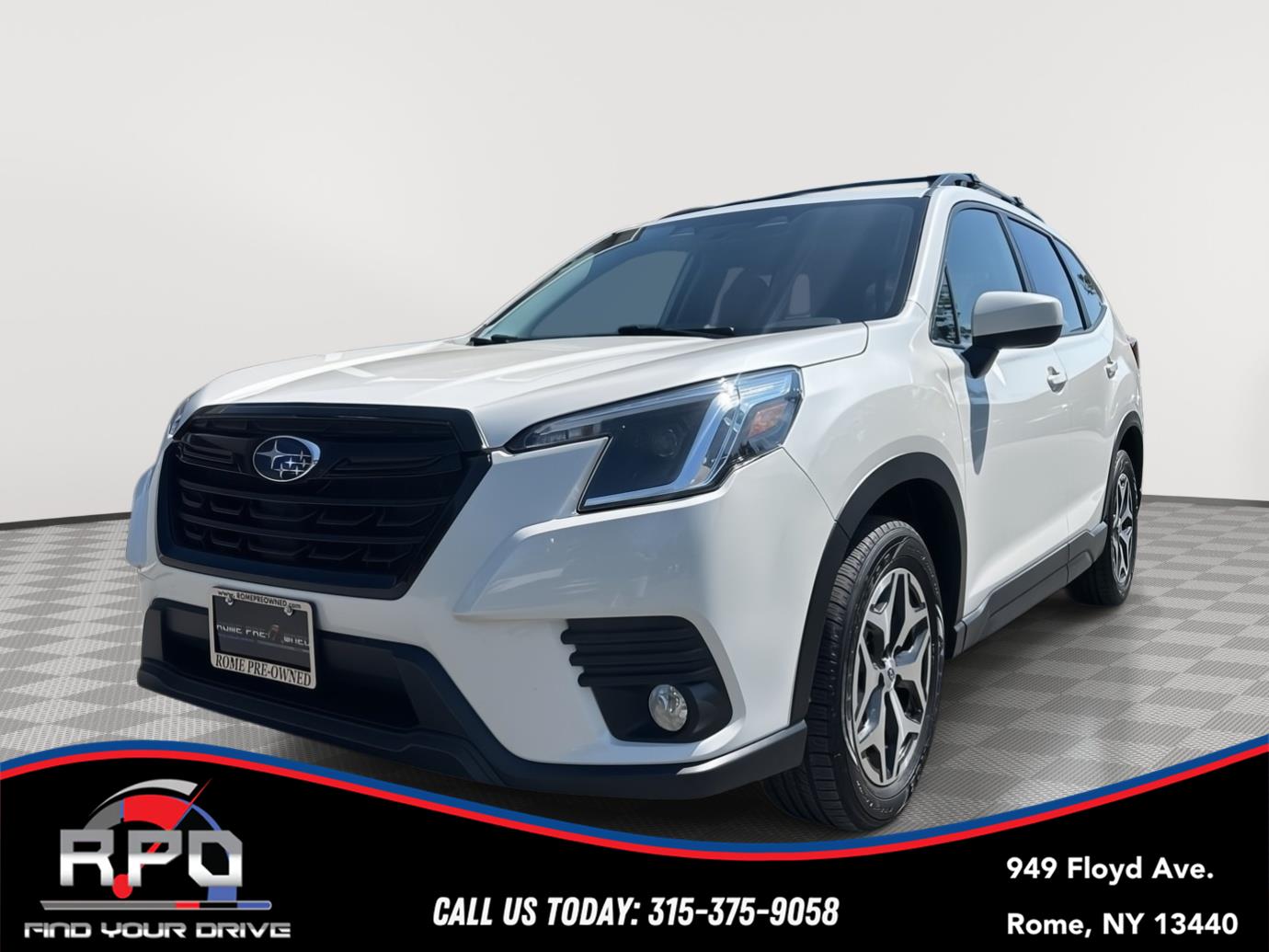 Crystal White Pearl 2022 Subaru Forester SUV / Crossover All-Wheel Drive Continuously Variable Transmission