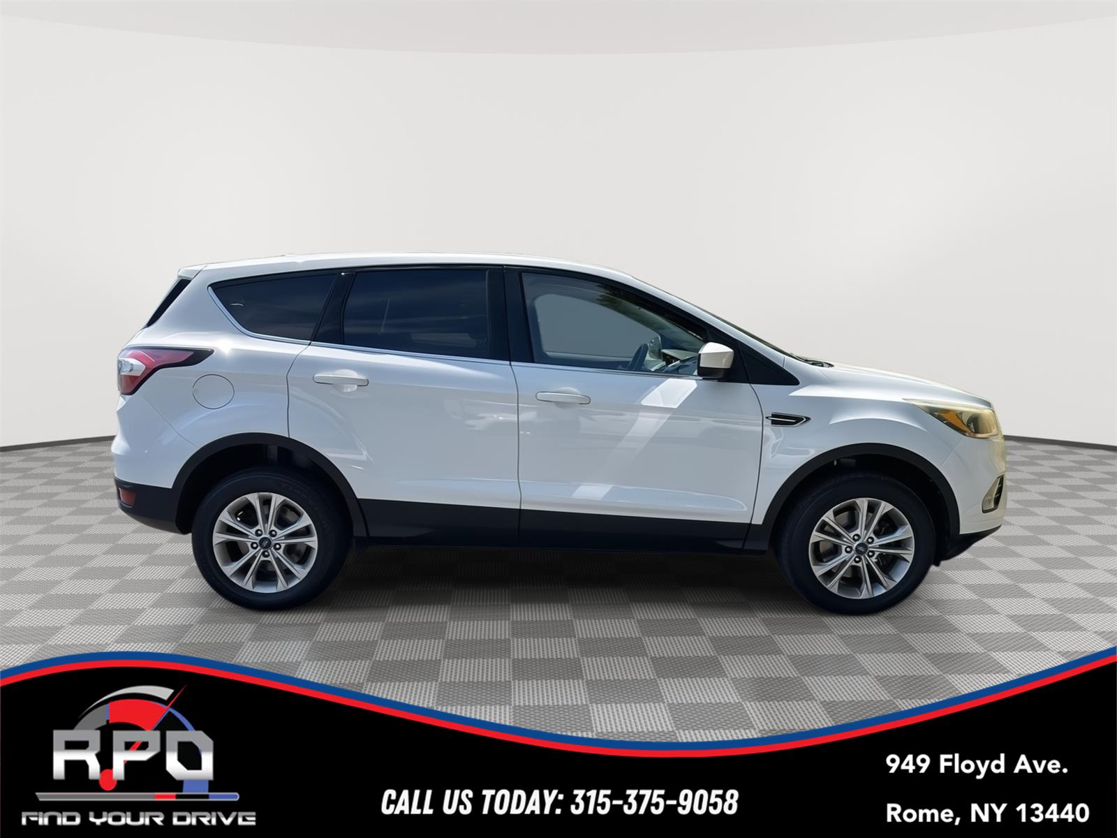 View vehicle photo 6