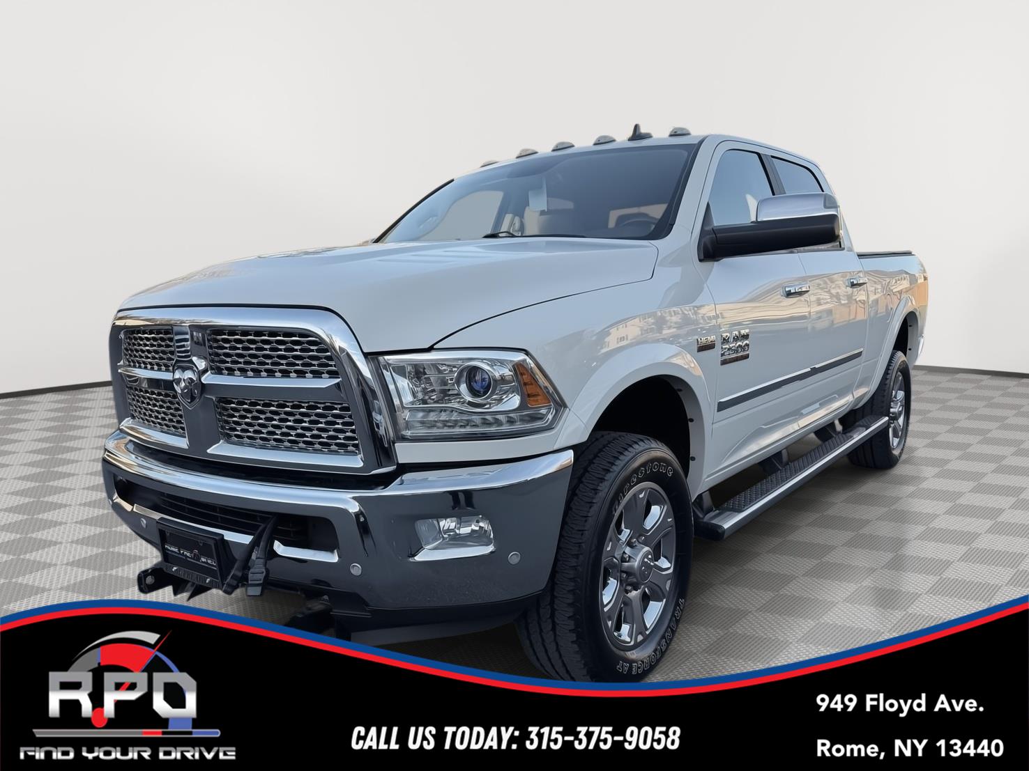 Pearl White 2018 RAM 2500 Pickup Truck Four-Wheel Drive 6-Speed Automatic