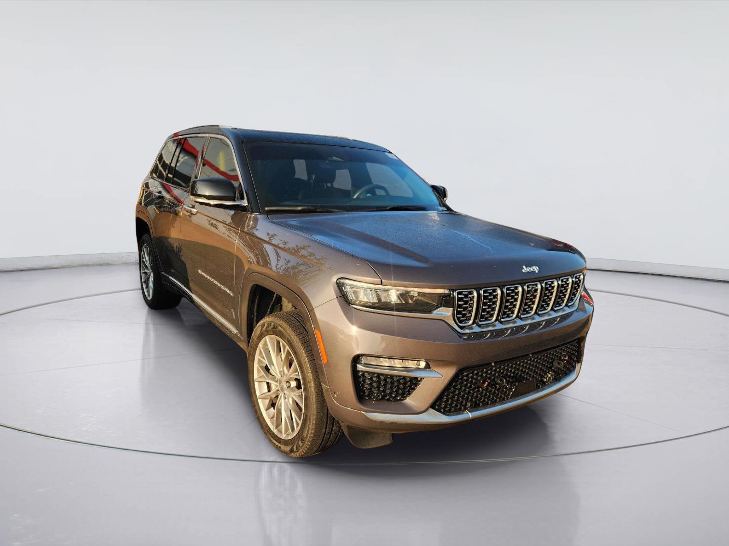 Baltic Gray Metallic Clearcoat 2024 Jeep Grand Cherokee SUV / Crossover Four-Wheel Drive 8-Speed Automatic