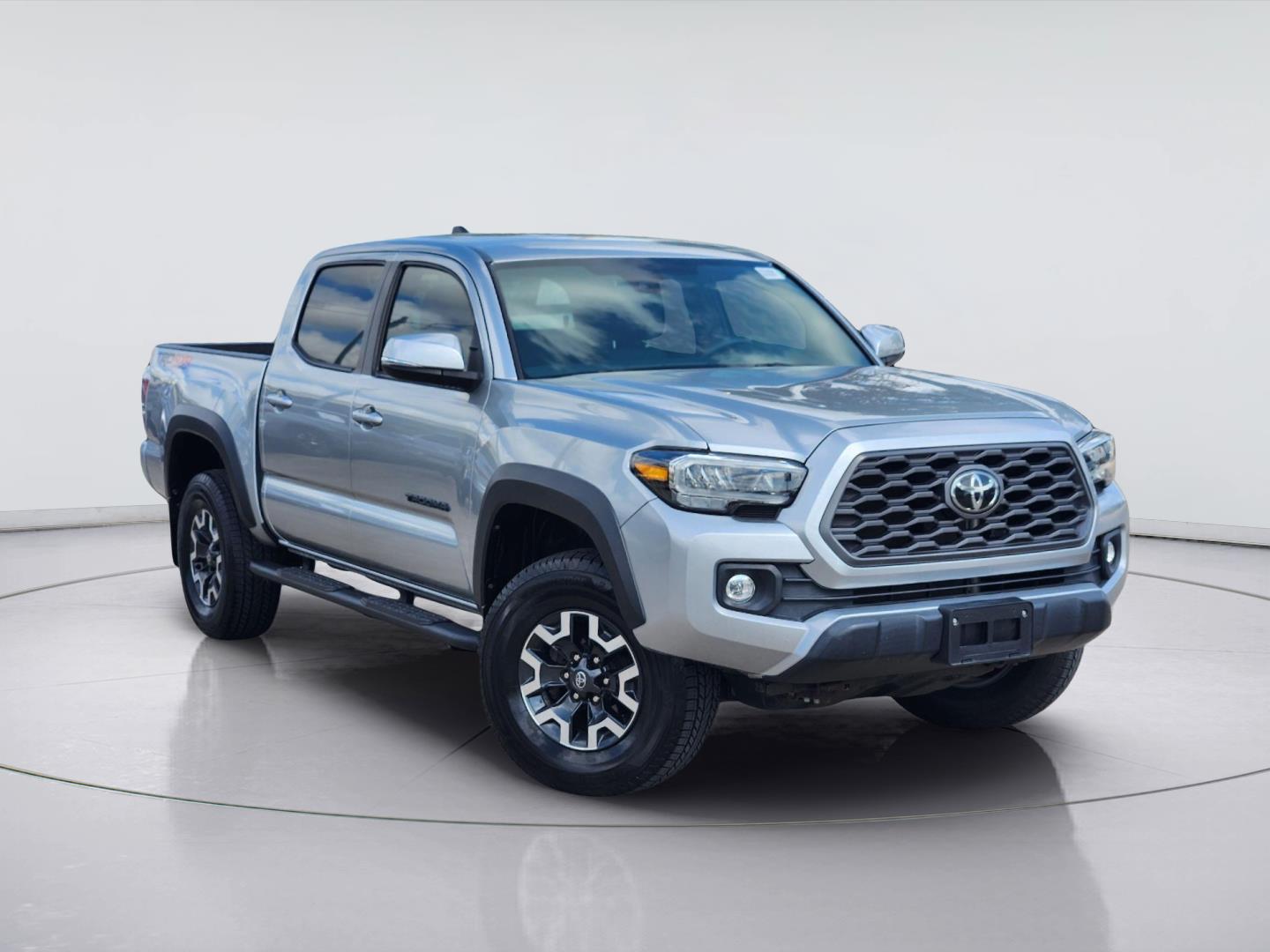 Celestial Silver Metallic 2022 Toyota Tacoma Pickup Truck Four-Wheel Drive 6-Speed Automatic