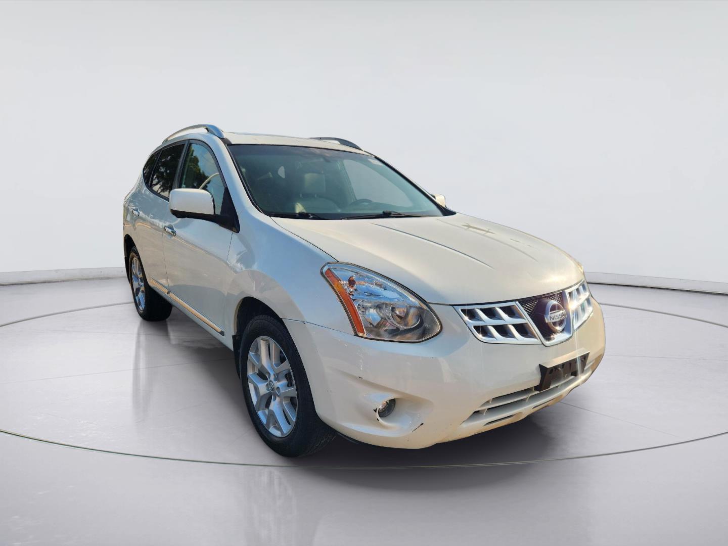 Pearl White 2013 Nissan Rogue SUV / Crossover Front-Wheel Drive Continuously Variable Transmission
